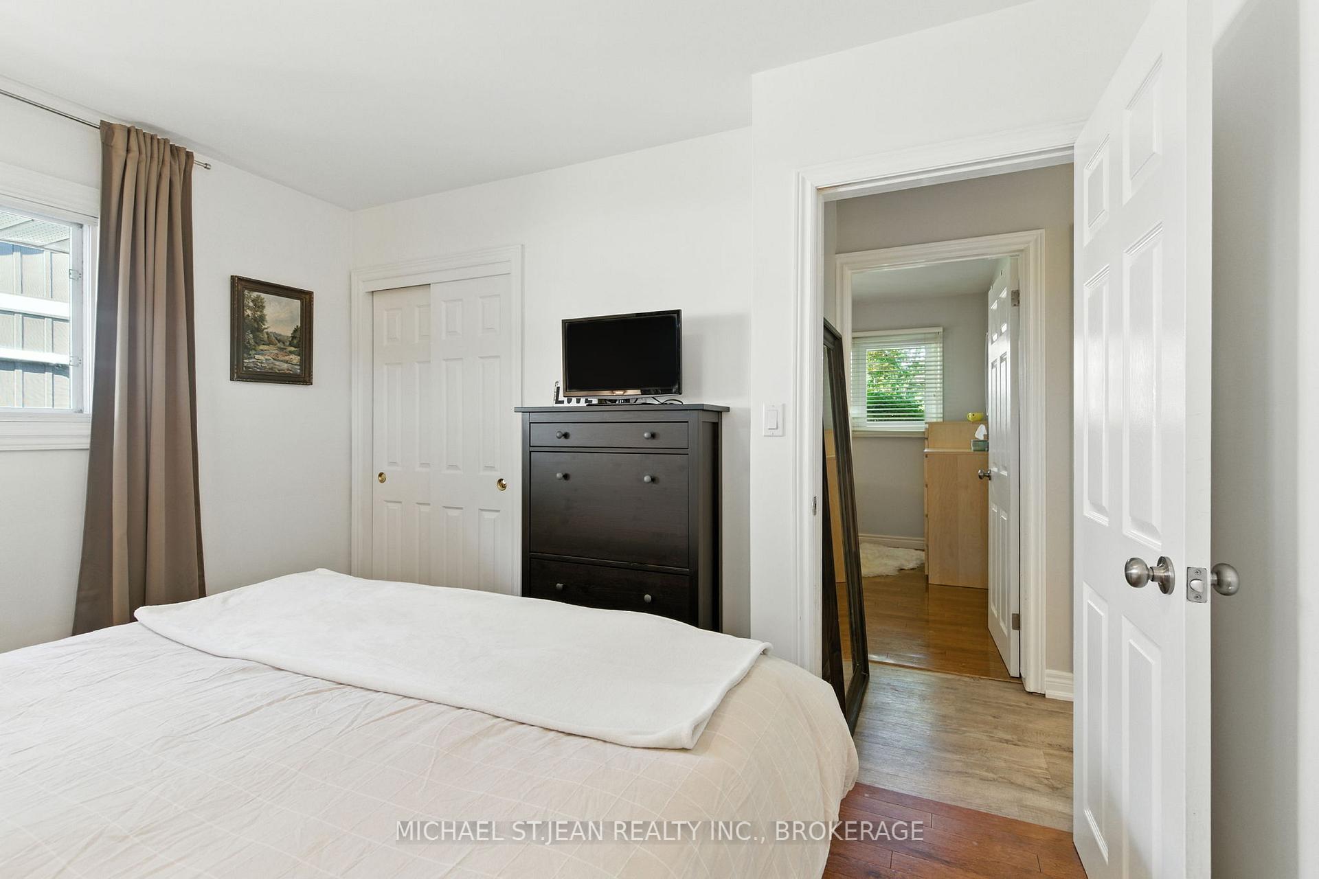 Photo 21 of 7 Oswald Avenue, St. Catharines, Bunting/Linwell — HOMEH