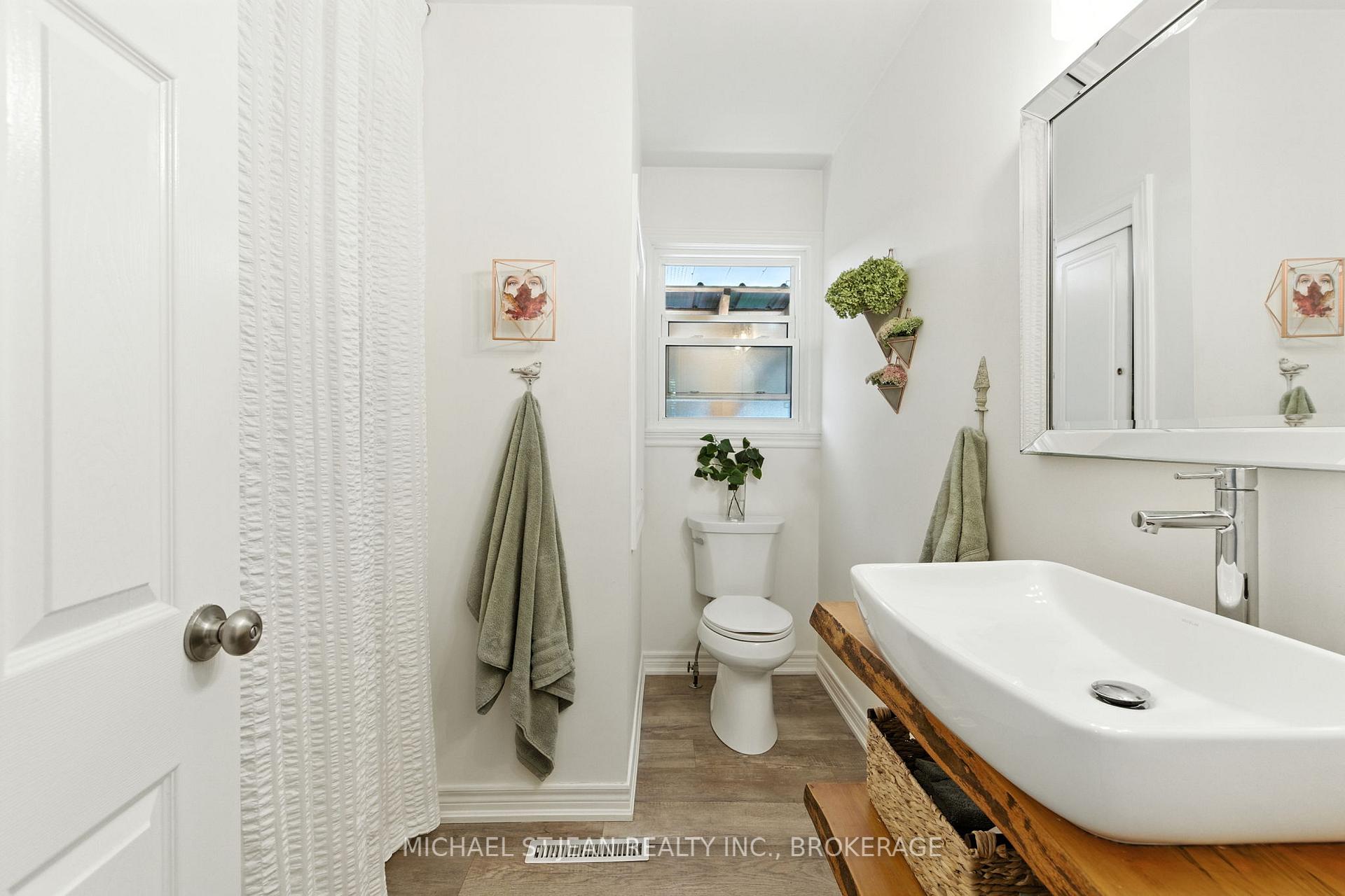 Photo 22 of 7 Oswald Avenue, St. Catharines, Bunting/Linwell — HOMEH
