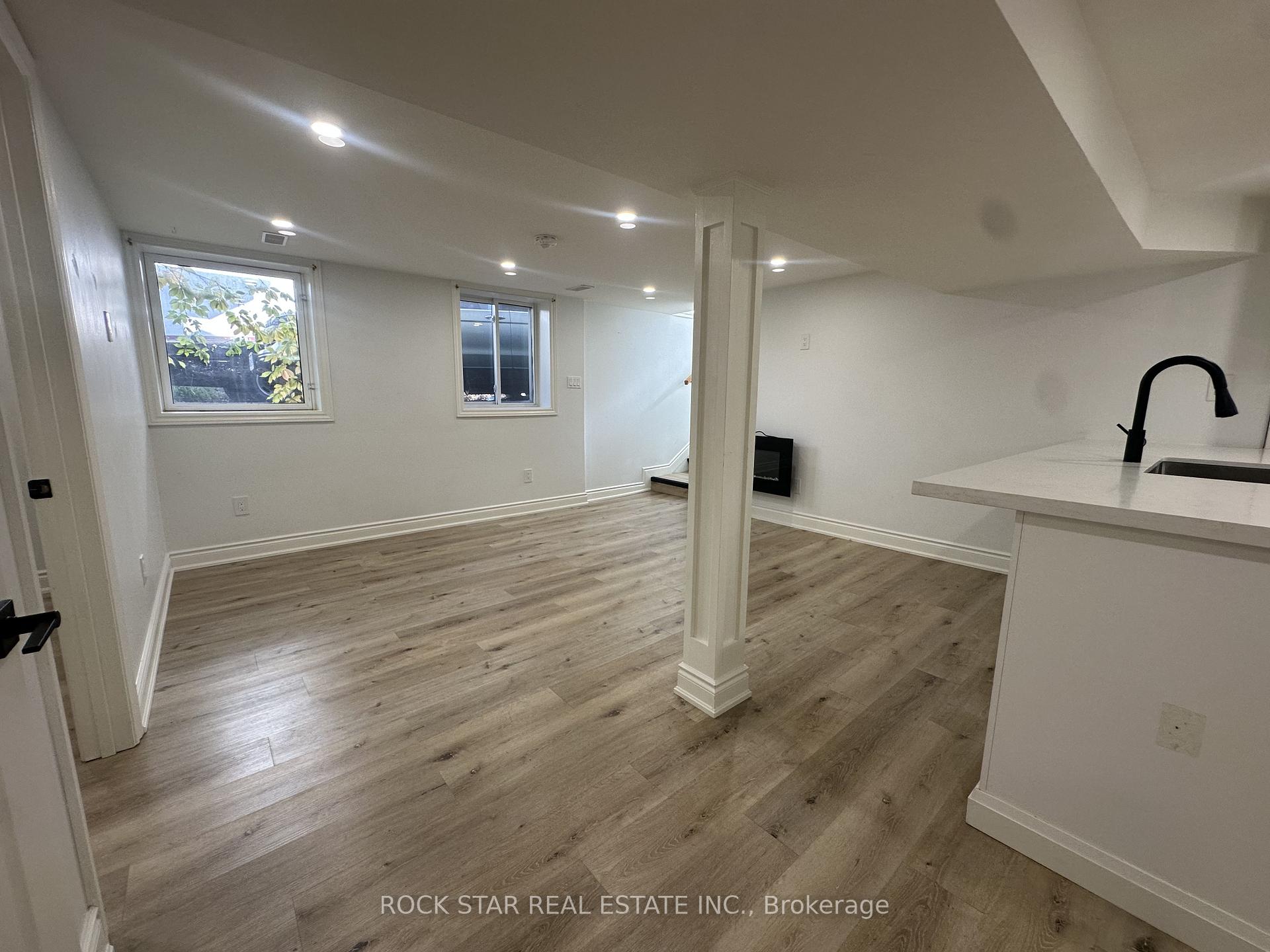 Photo 13 of 175 East 5th Street, Hamilton, Centremount — HOMEH