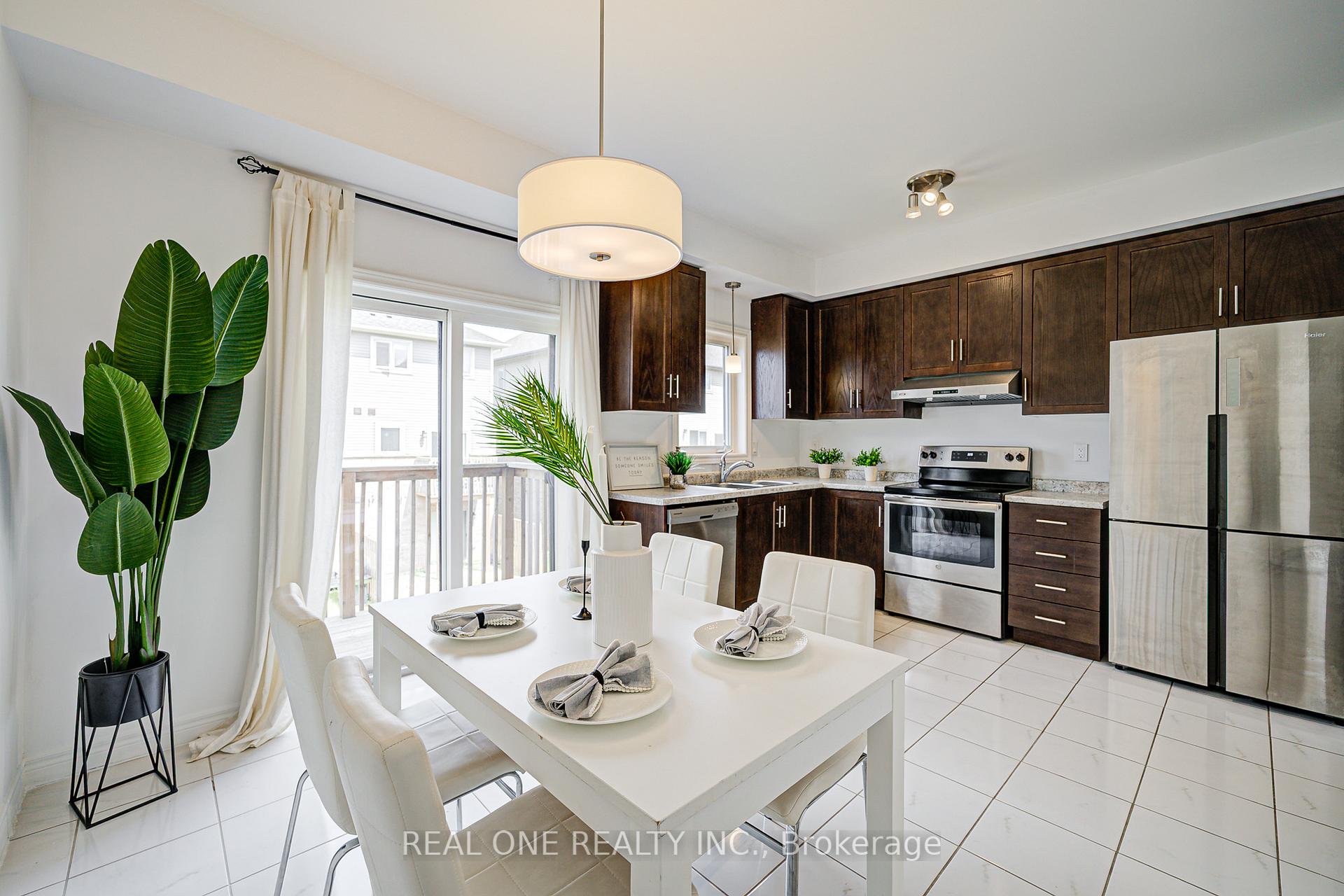 Photo 9 of 30 Barley Lane, Hamilton, Ancaster — HOMEH