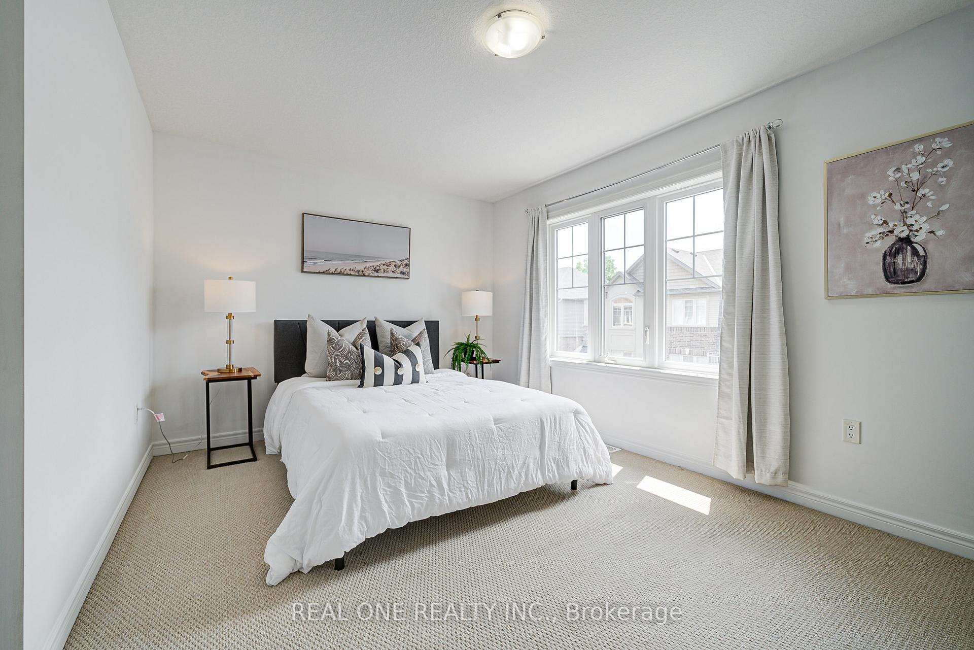 Photo 16 of 30 Barley Lane, Hamilton, Ancaster — HOMEH
