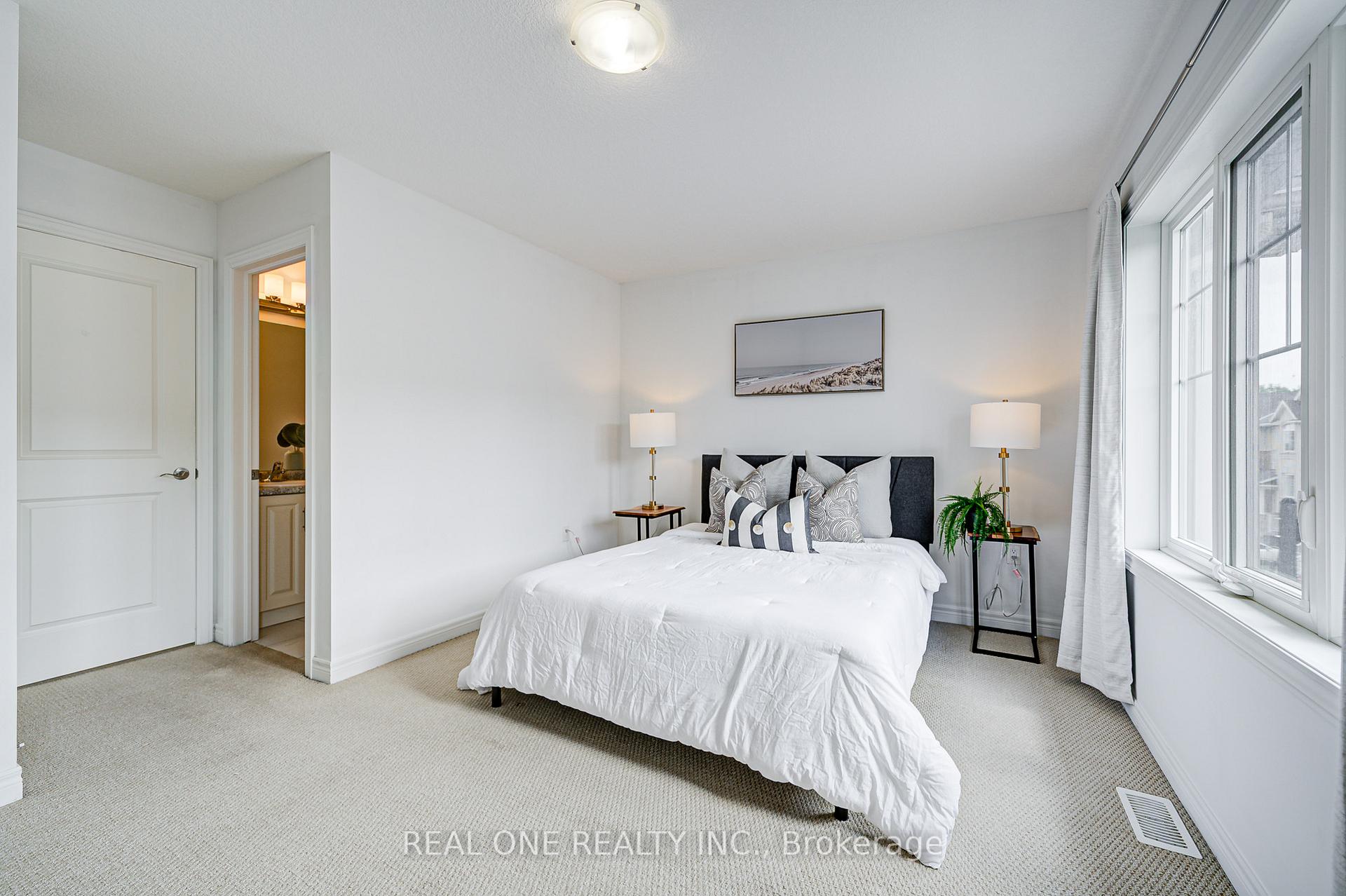 Photo 18 of 30 Barley Lane, Hamilton, Ancaster — HOMEH