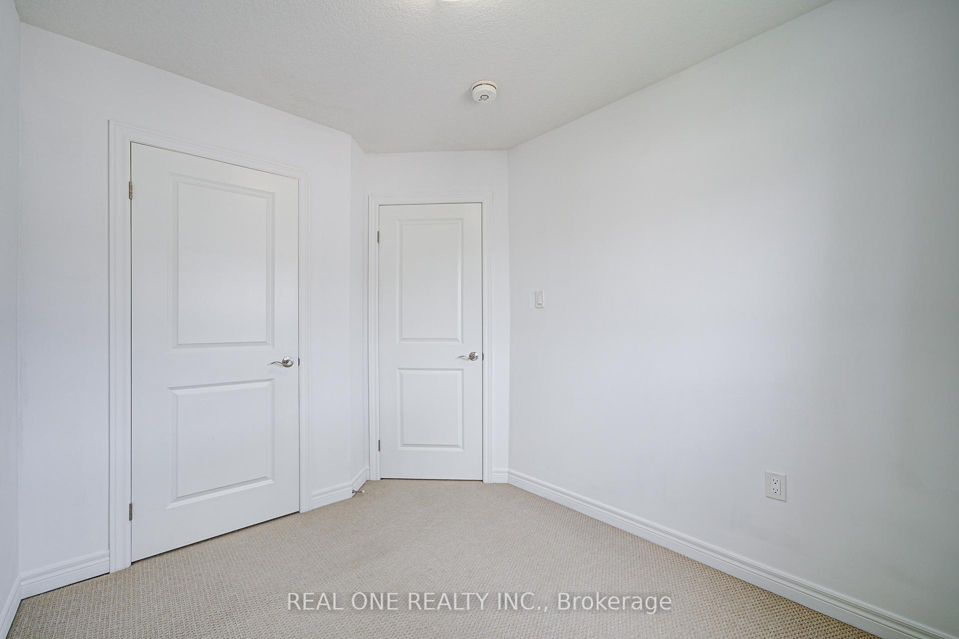 Photo 26 of 30 Barley Lane, Hamilton, Ancaster — HOMEH