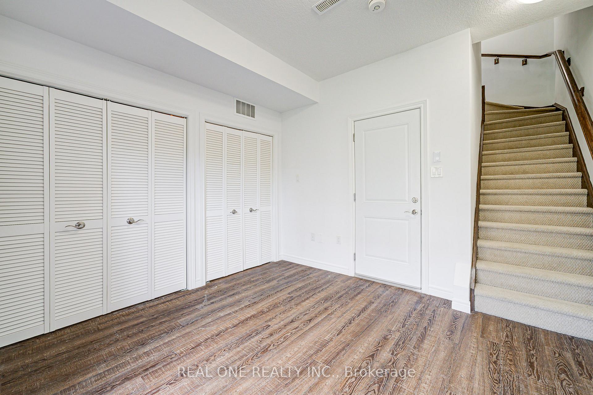 Photo 29 of 30 Barley Lane, Hamilton, Ancaster — HOMEH