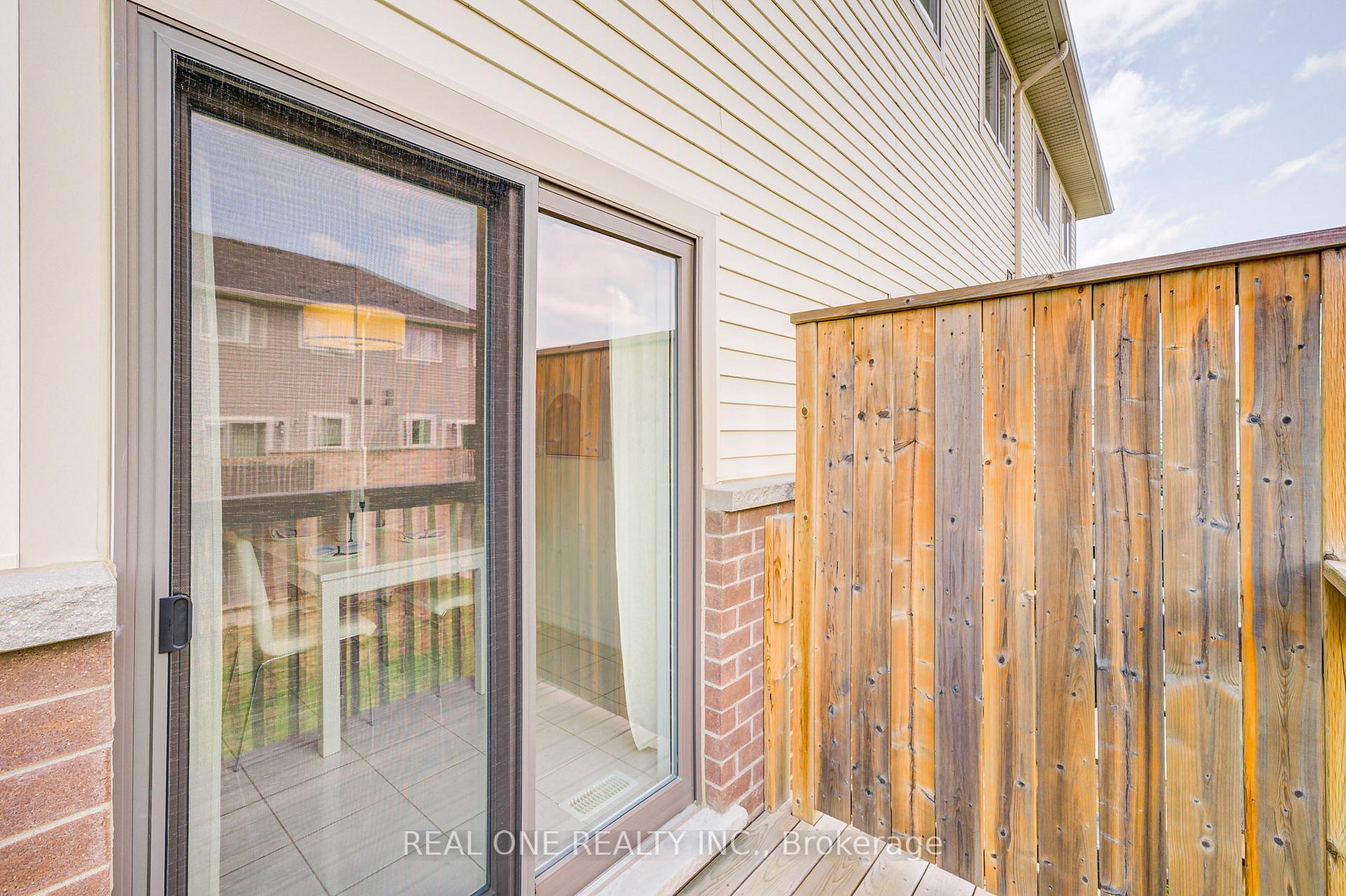 Photo 34 of 30 Barley Lane, Hamilton, Ancaster — HOMEH