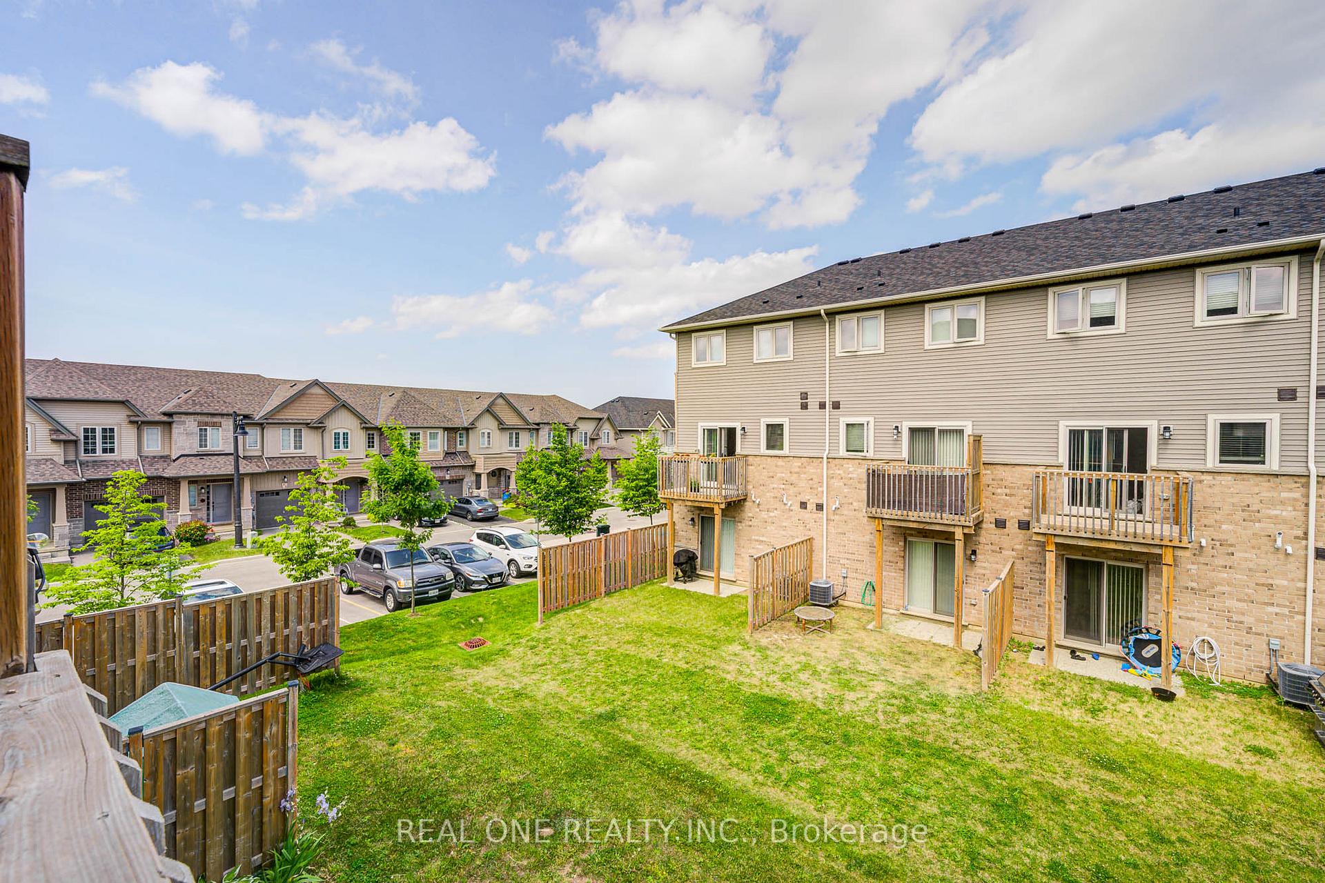 Photo 37 of 30 Barley Lane, Hamilton, Ancaster — HOMEH