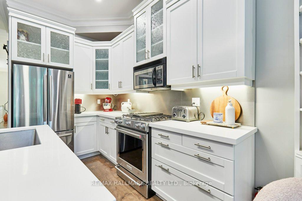 Photo 8 of 85 Taunton Road, Toronto, Mount Pleasant East — HOMEH