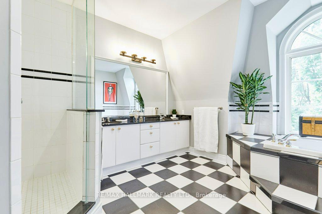 Photo 18 of 85 Taunton Road, Toronto, Mount Pleasant East — HOMEH