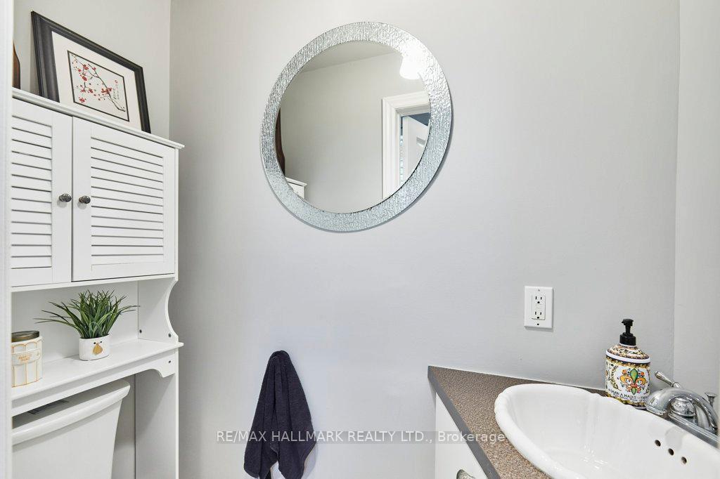 Photo 32 of 85 Taunton Road, Toronto, Mount Pleasant East — HOMEH