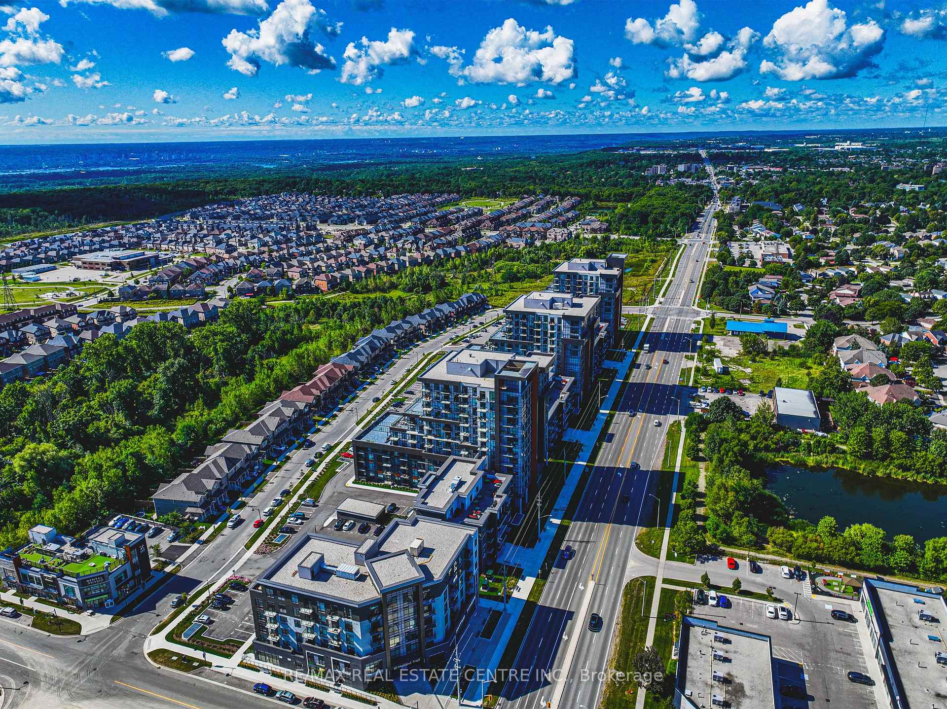 Photo 4 of Unit 1005, 470 Dundas Street, Hamilton, Waterdown — HOMEH