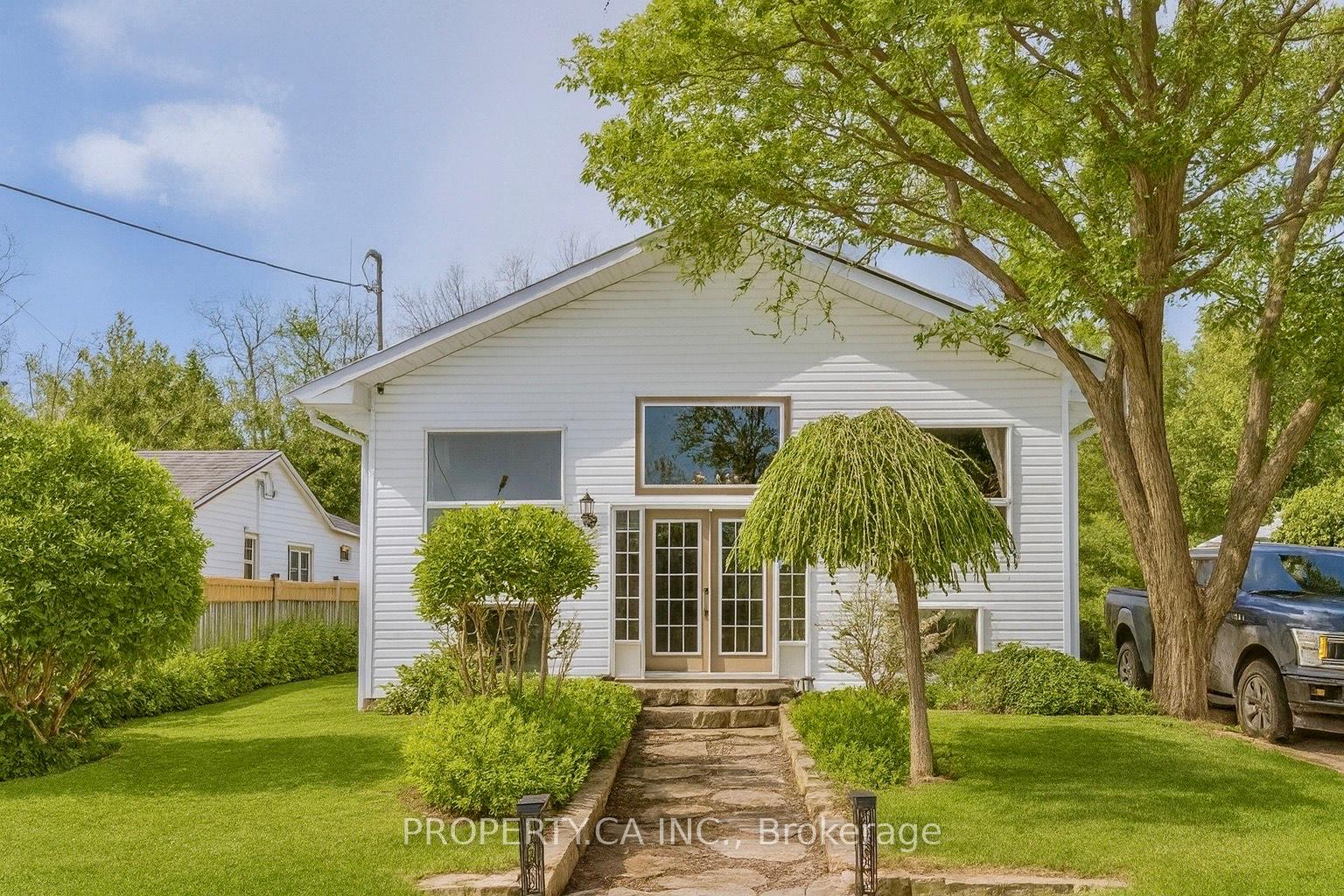 Front of 1336 Maple Road