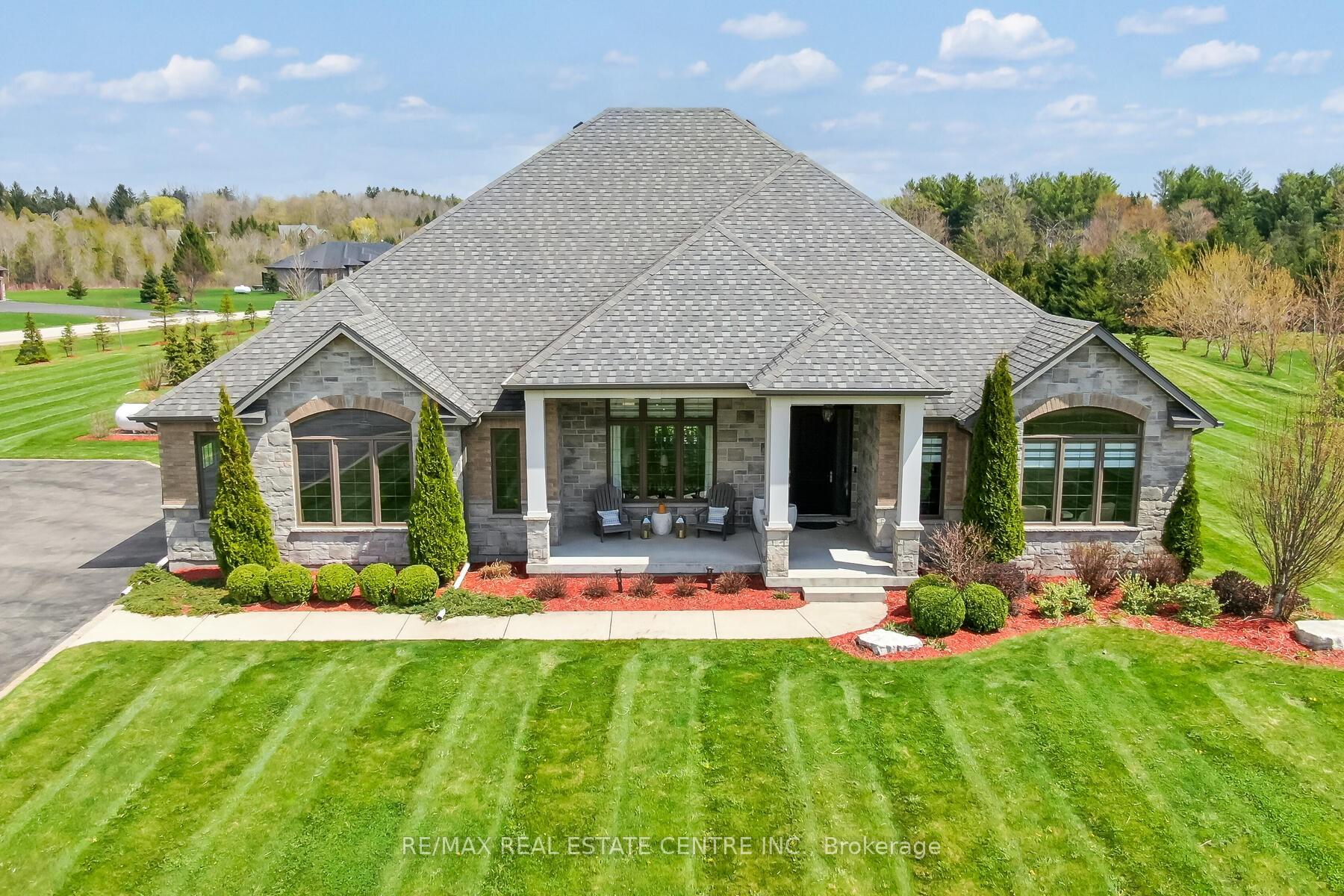 Photo 1 of 109 Crewson Court, Kitchener, Mill Courtland Woodside Park — HOMEH