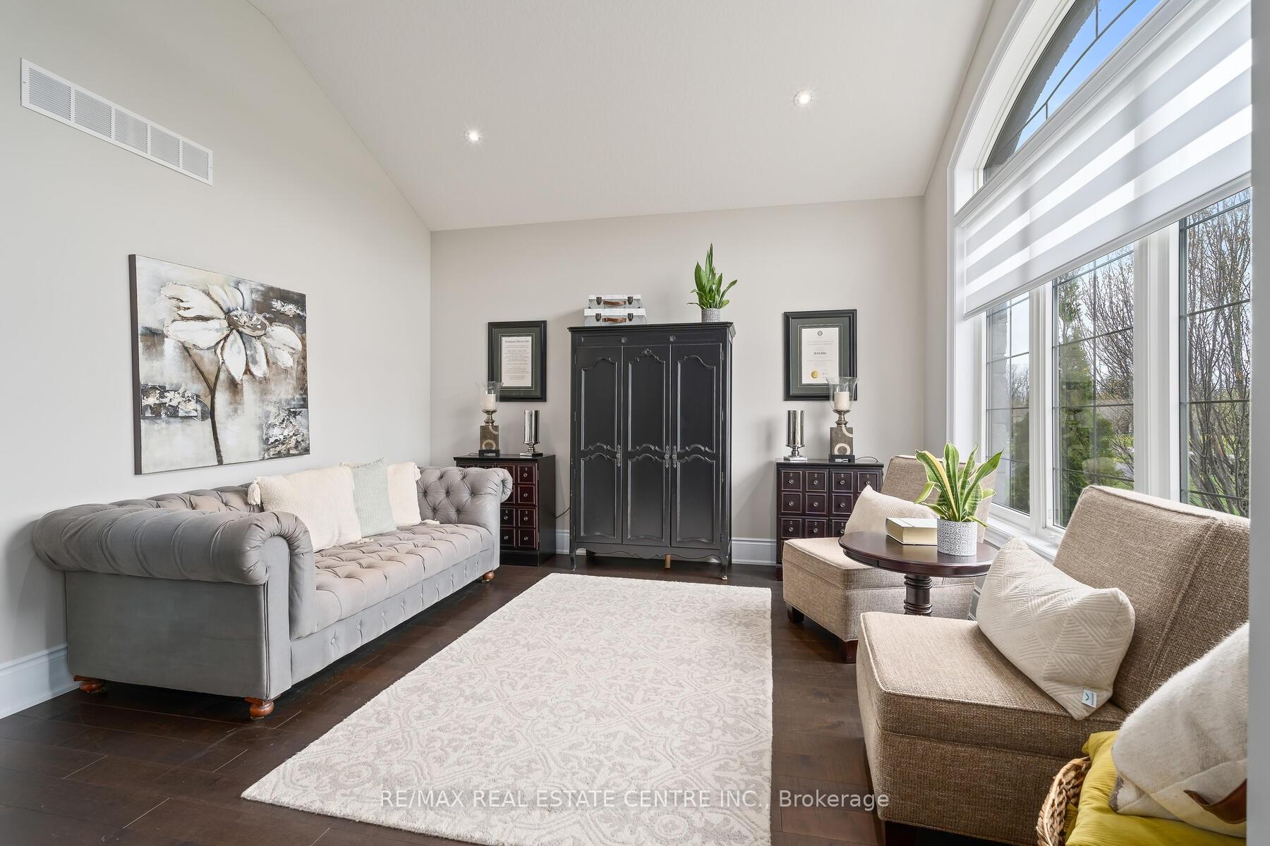 Photo 19 of 109 Crewson Court, Kitchener, Mill Courtland Woodside Park — HOMEH
