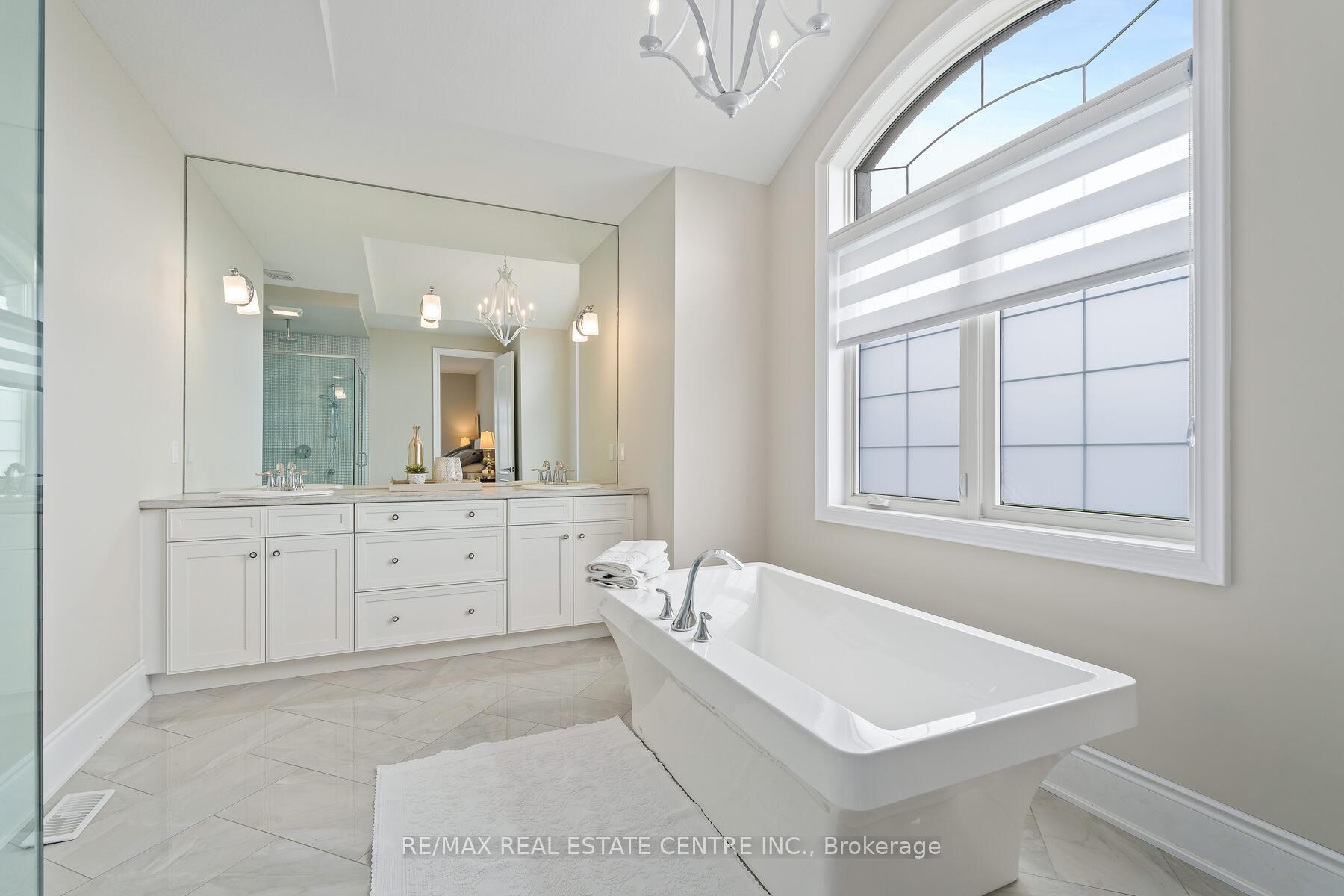 Photo 24 of 109 Crewson Court, Kitchener, Mill Courtland Woodside Park — HOMEH