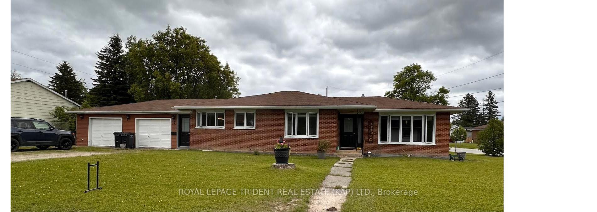 Photo 1 of 17 Ash Street, Kapuskasing — HOMEH