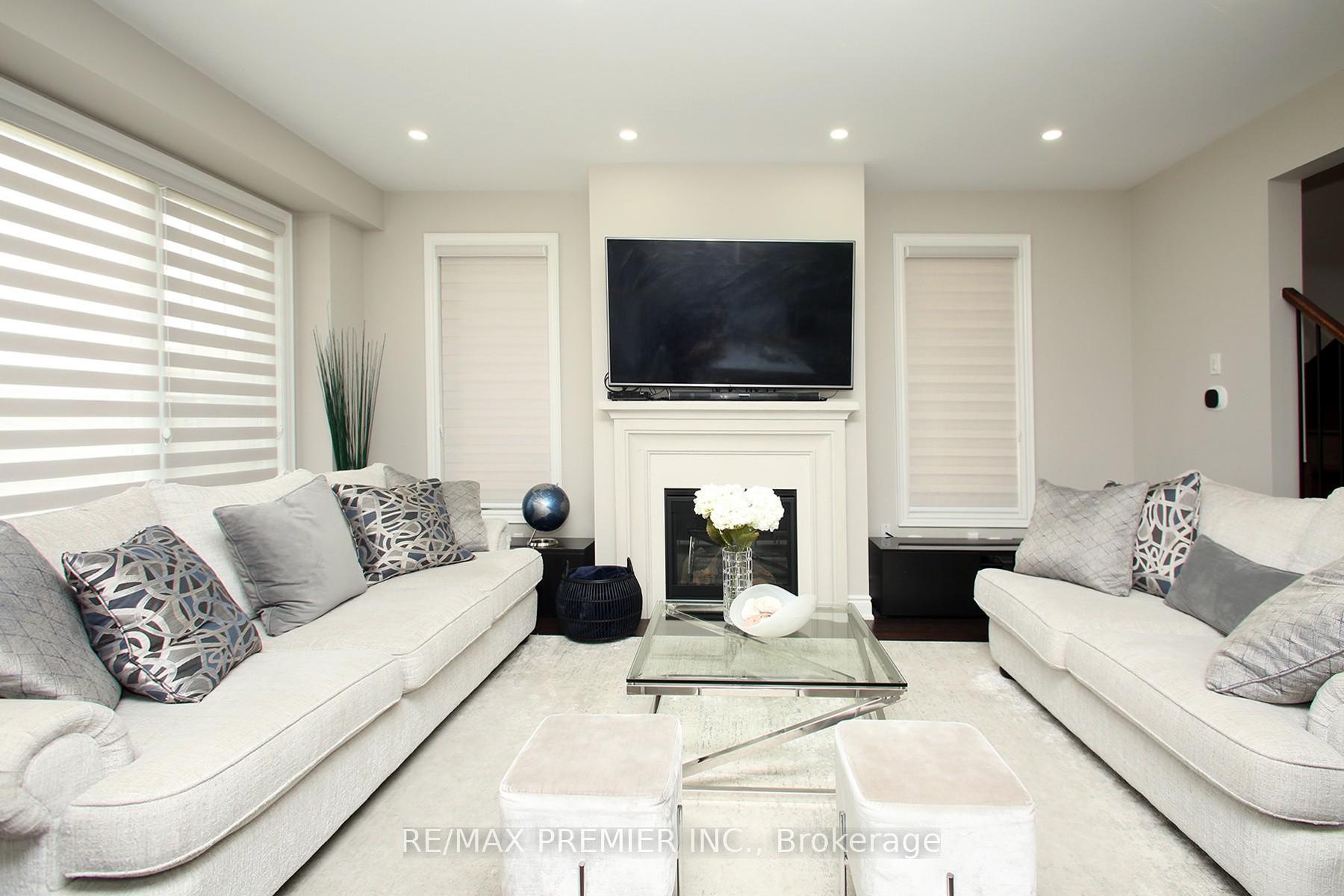 Photo 3 of 11 Twilley Road, Brampton, Bram West — HOMEH