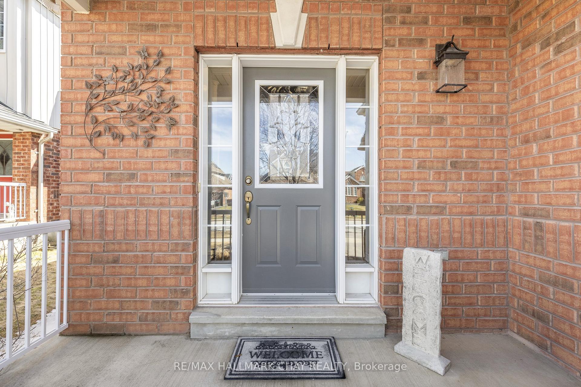Photo 3 of 1143 Booth Avenue, Innisfil, Alcona — HOMEH