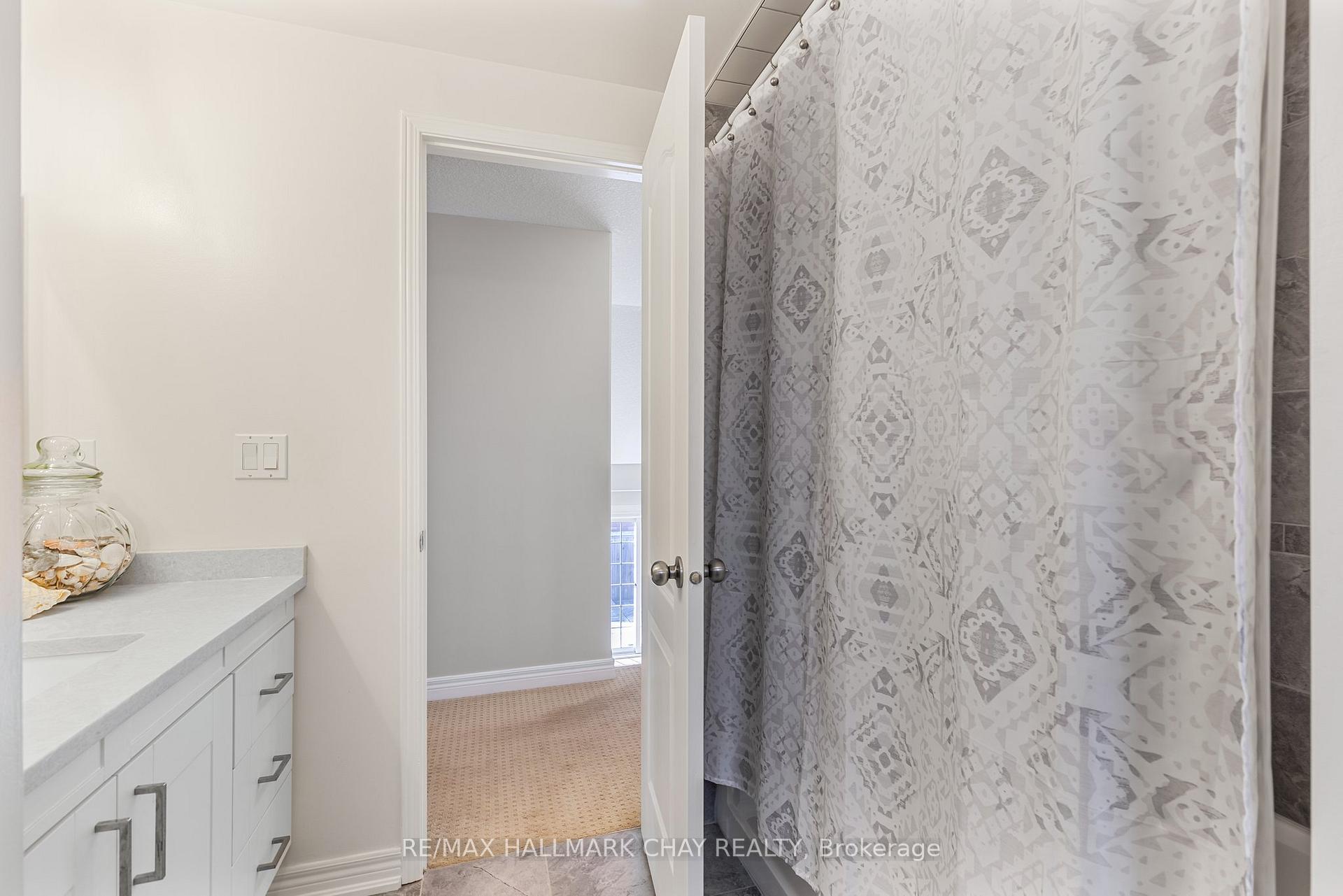 Photo 21 of 1143 Booth Avenue, Innisfil, Alcona — HOMEH