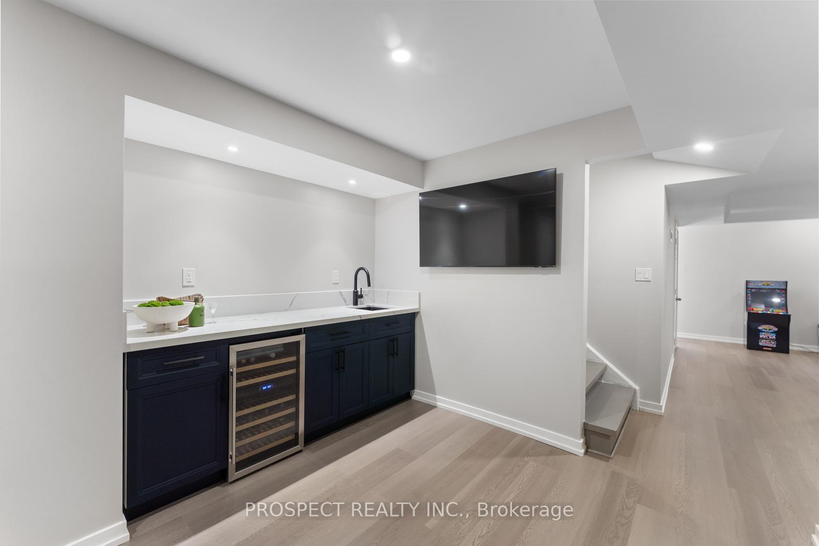 Photo 76 of 42 Ryerson Drive, Vaughan, Kleinburg — HOMEH
