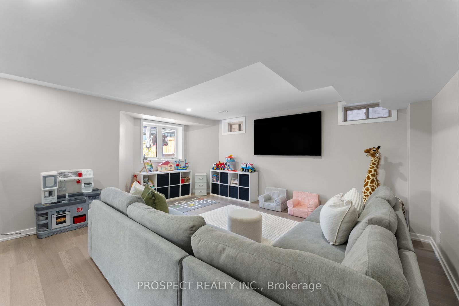 Photo 77 of 42 Ryerson Drive, Vaughan, Kleinburg — HOMEH