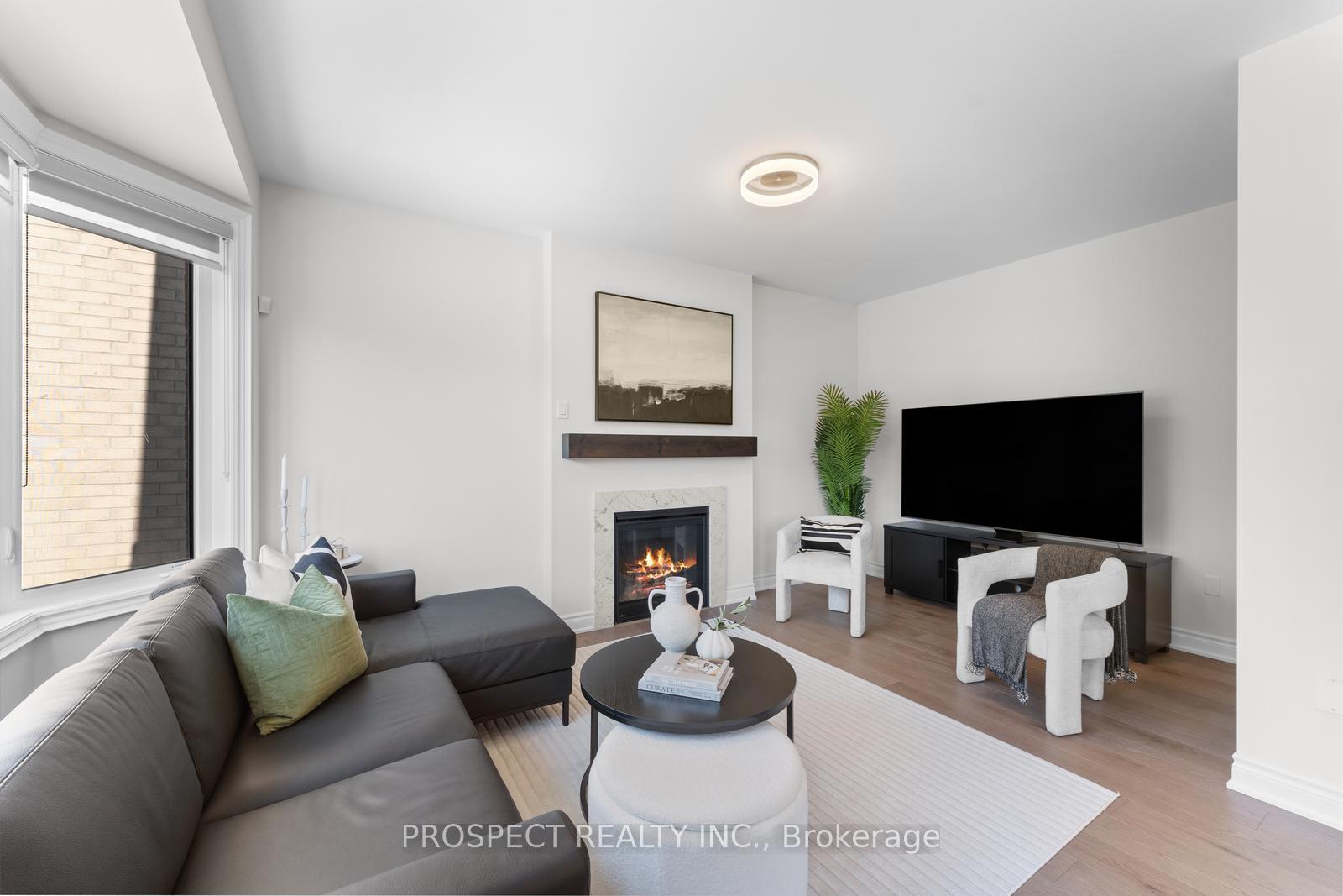 Photo 8 of 42 Ryerson Drive, Vaughan, Kleinburg — HOMEH