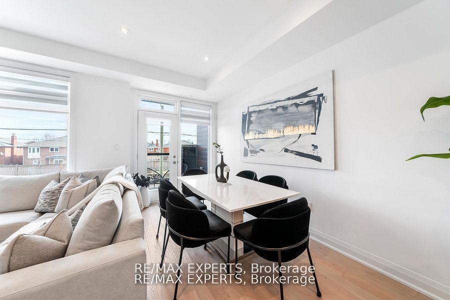 Photo 10 of 13 Shatner Turnabout Crescent, Vaughan, East Woodbridge — HOMEH