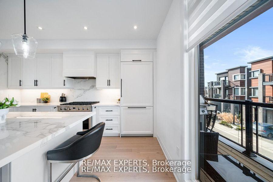 Photo 17 of 13 Shatner Turnabout Crescent, Vaughan, East Woodbridge — HOMEH