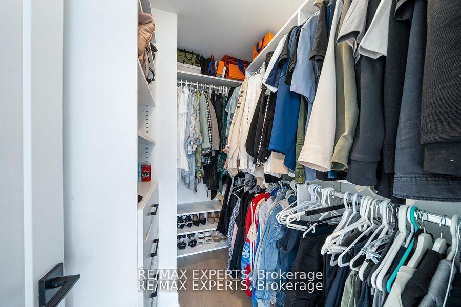 Photo 27 of 13 Shatner Turnabout Crescent, Vaughan, East Woodbridge — HOMEH