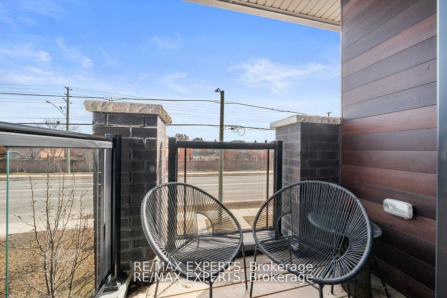Photo 32 of 13 Shatner Turnabout Crescent, Vaughan, East Woodbridge — HOMEH