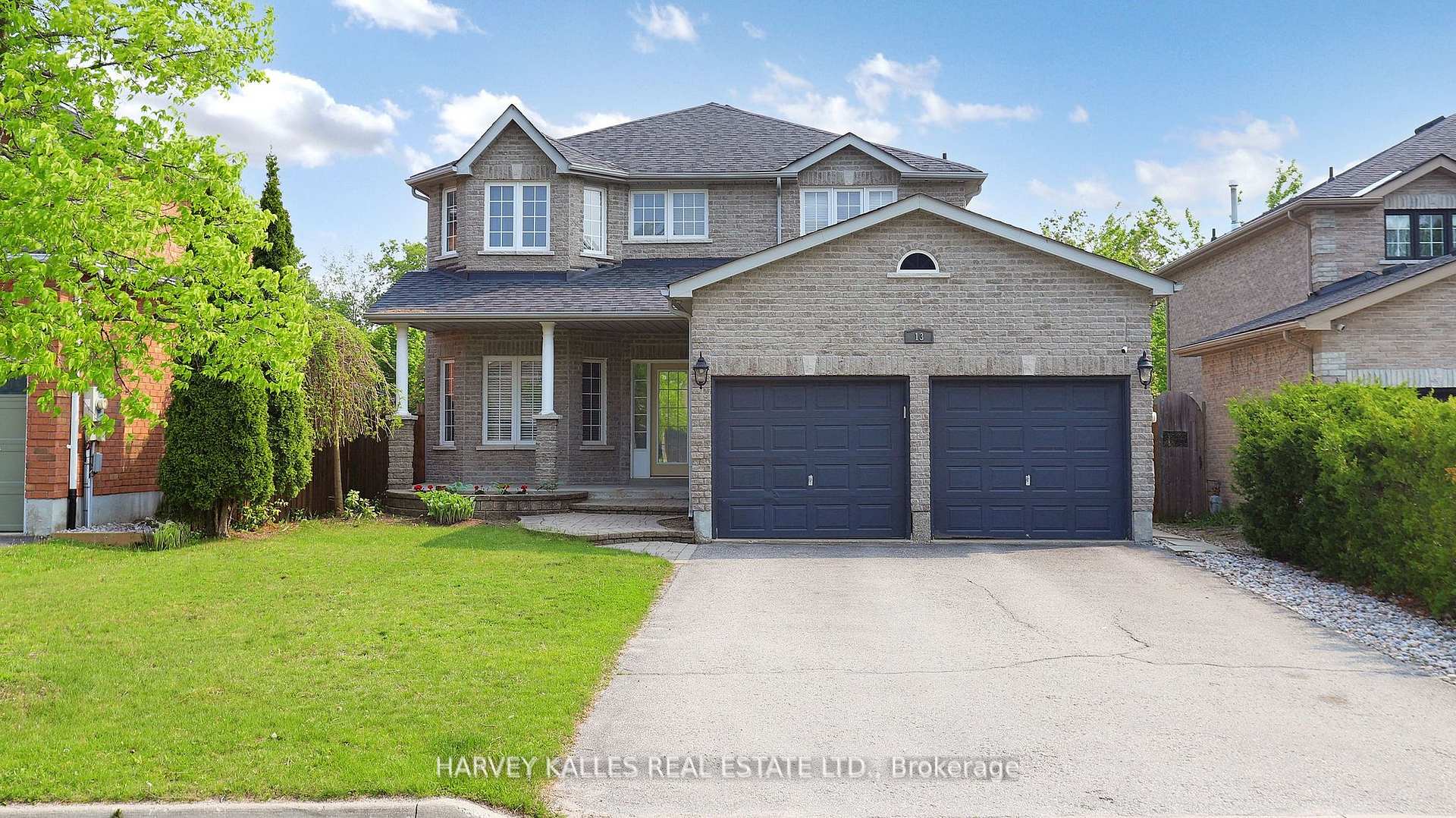 Photo 2 of 13 Oakside Court, Barrie, Ardagh — HOMEH