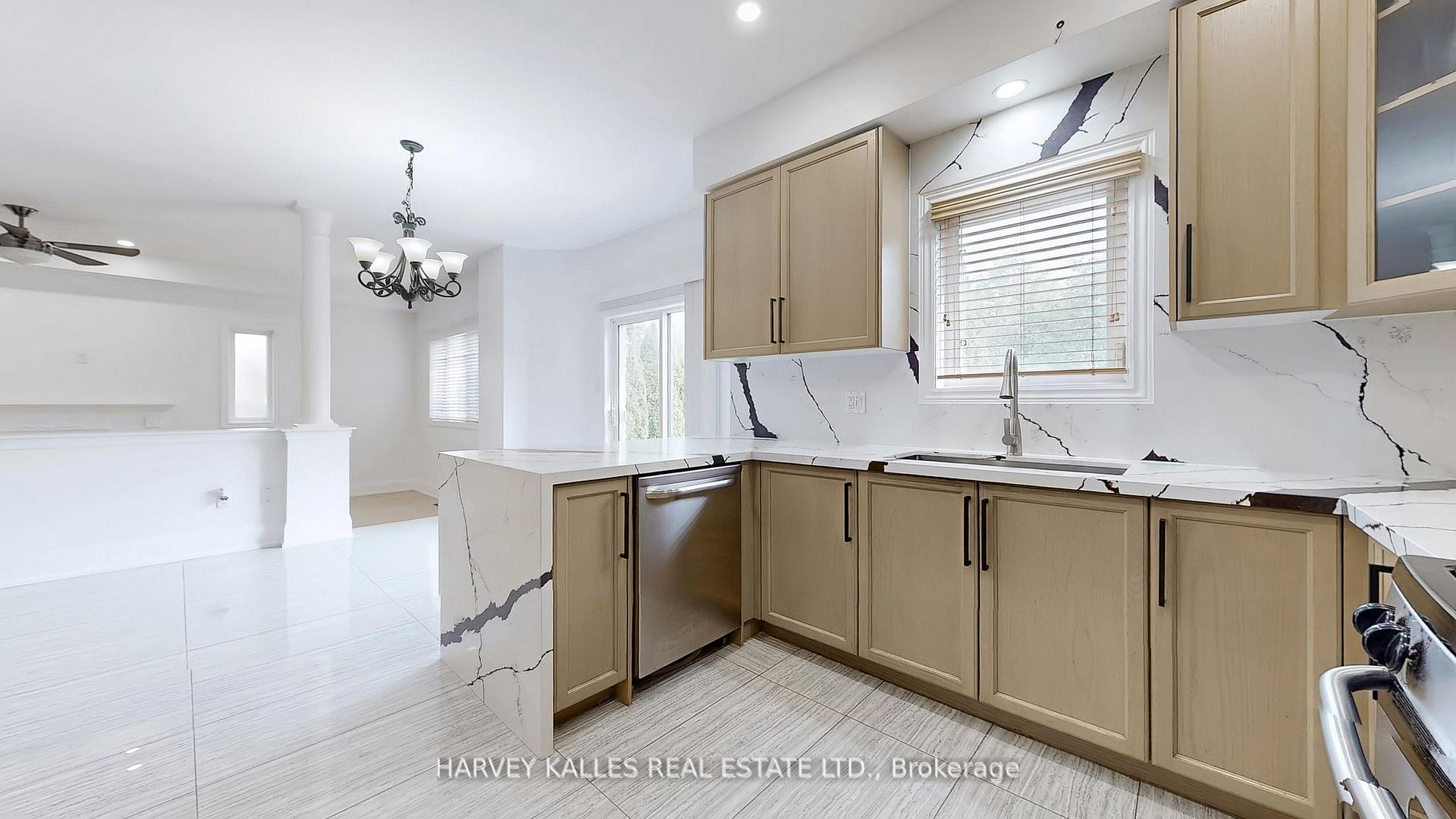 Photo 36 of 13 Oakside Court, Barrie, Ardagh — HOMEH