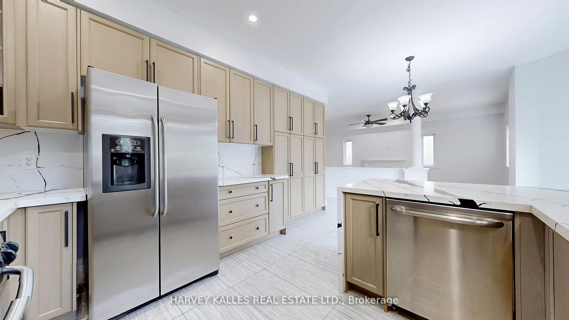 Photo 18 of 13 Oakside Court, Barrie, Ardagh — HOMEH