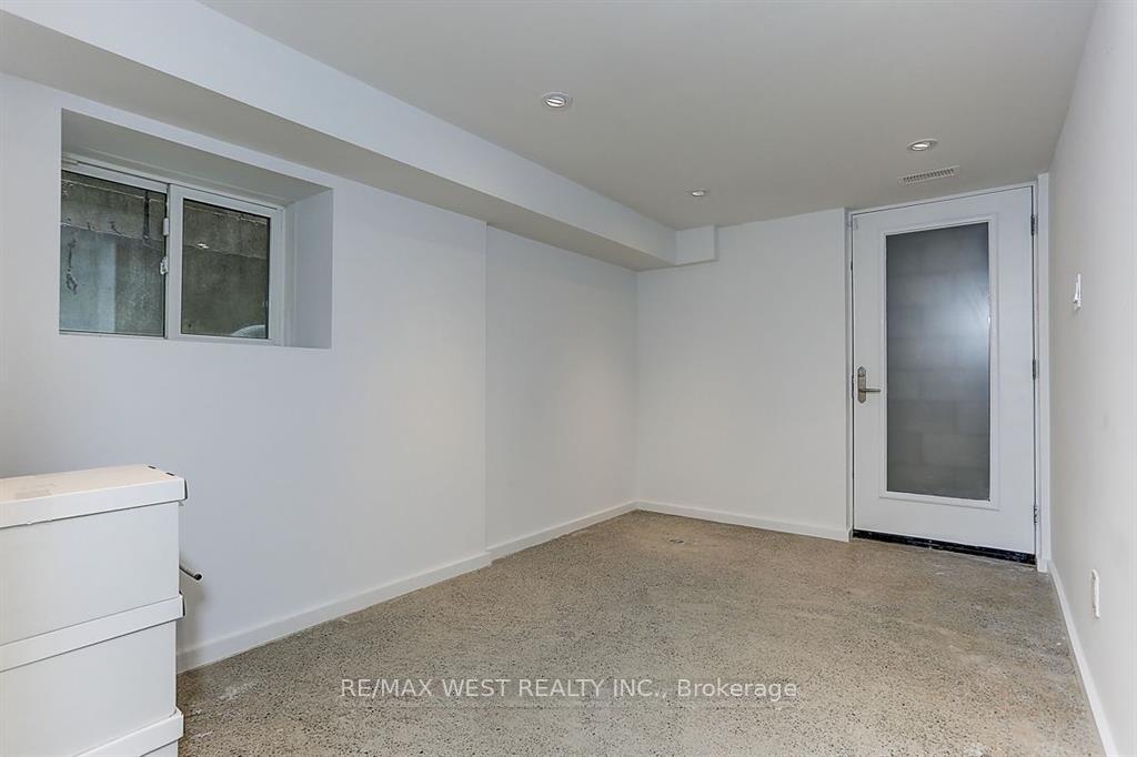 Photo 27 of 185 Logan Avenue, Toronto, South Riverdale — HOMEH