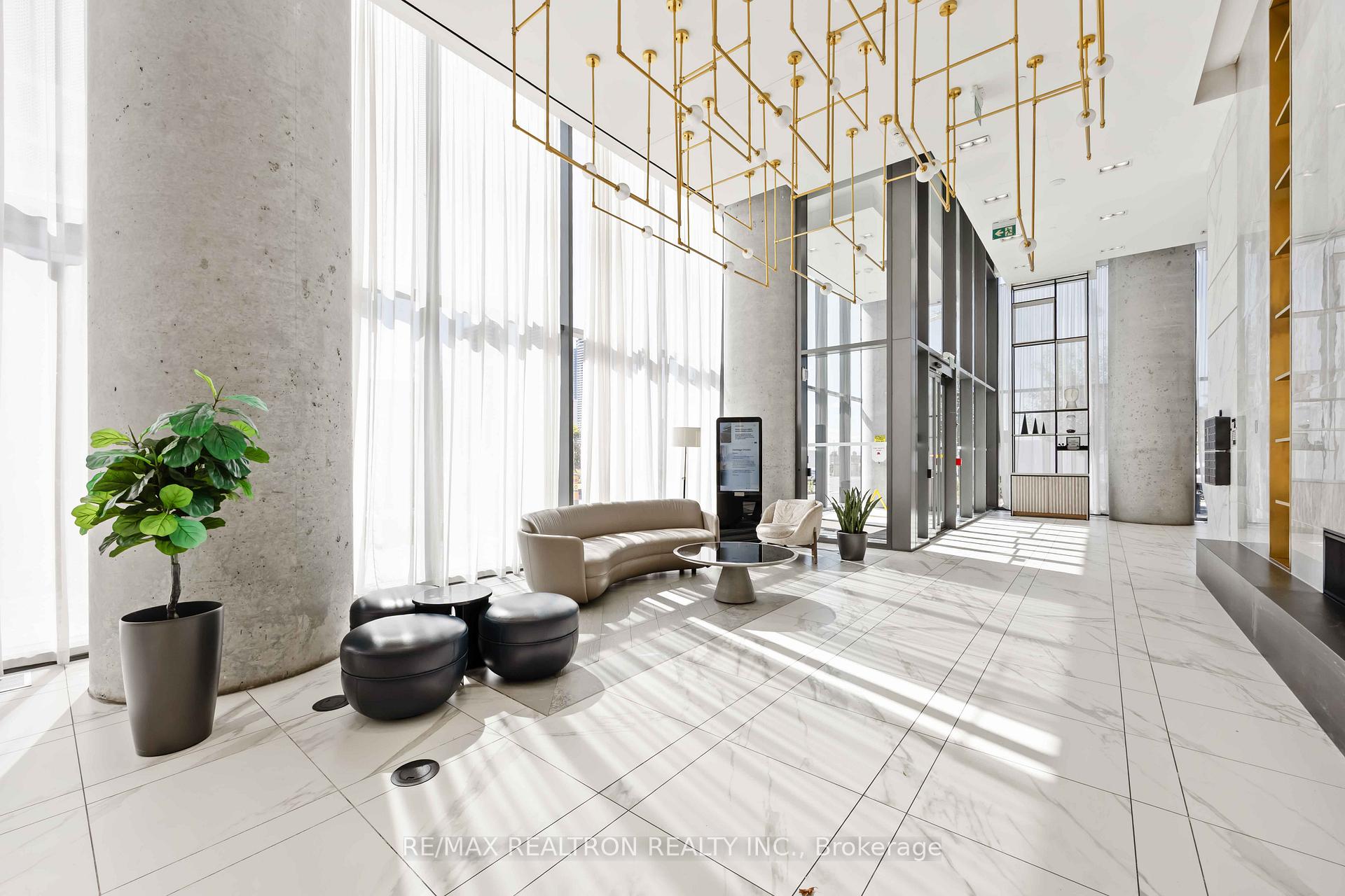 Photo 3 of Unit 3512, 5 Buttermill Avenue, Vaughan, Vaughan Corporate Centre — HOMEH