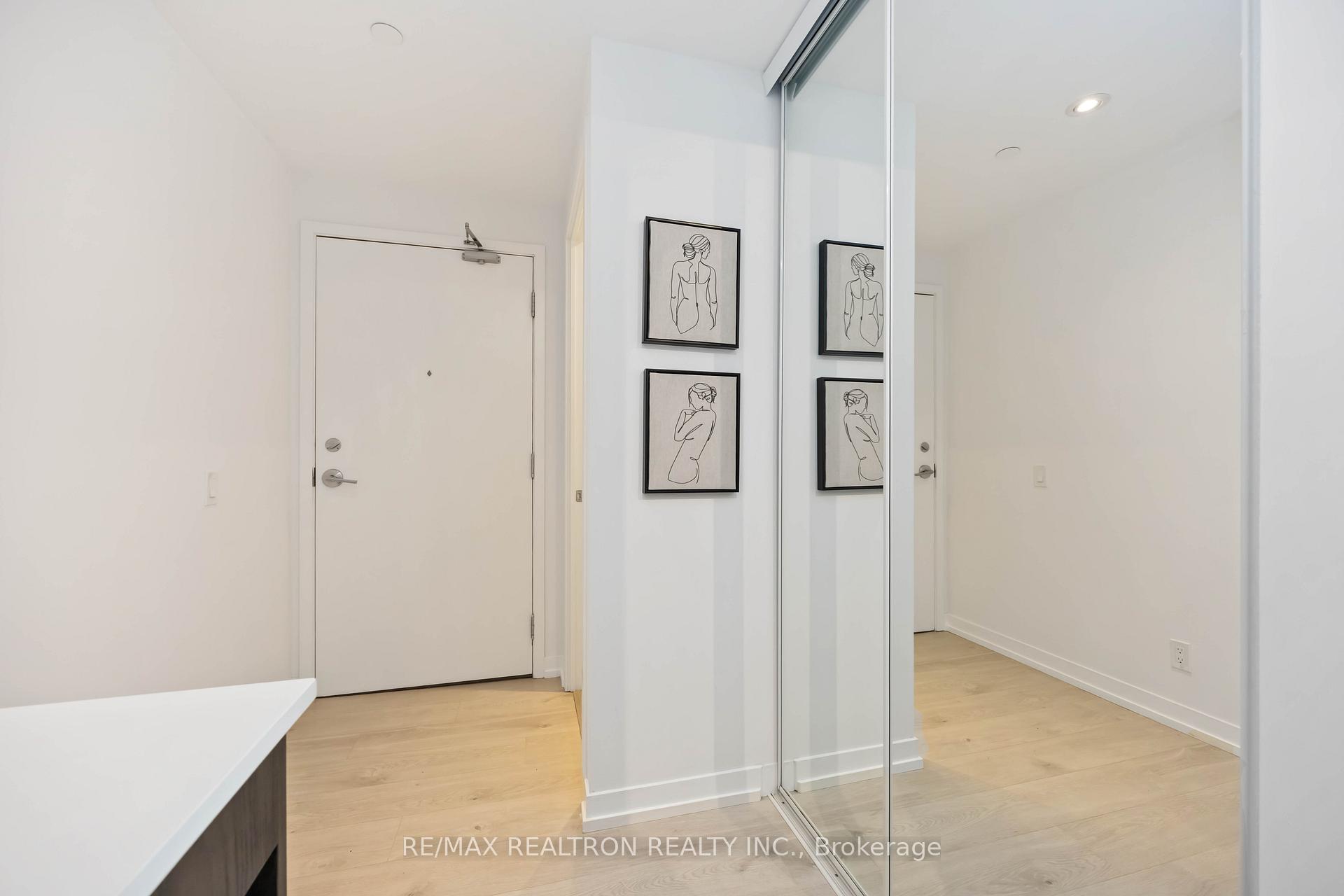 Photo 6 of Unit 3512, 5 Buttermill Avenue, Vaughan, Vaughan Corporate Centre — HOMEH