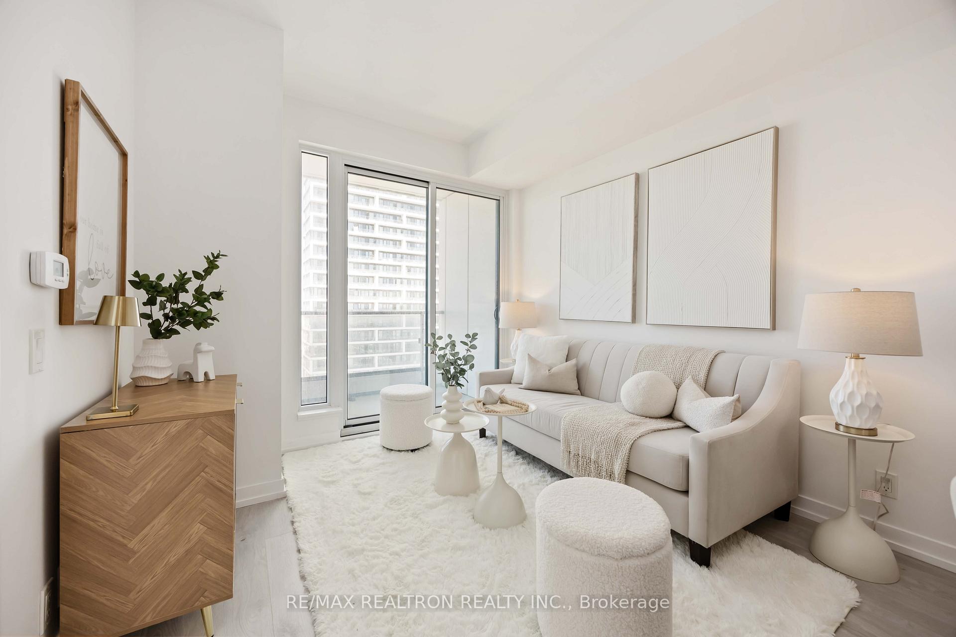 Photo 14 of Unit 3512, 5 Buttermill Avenue, Vaughan, Vaughan Corporate Centre — HOMEH