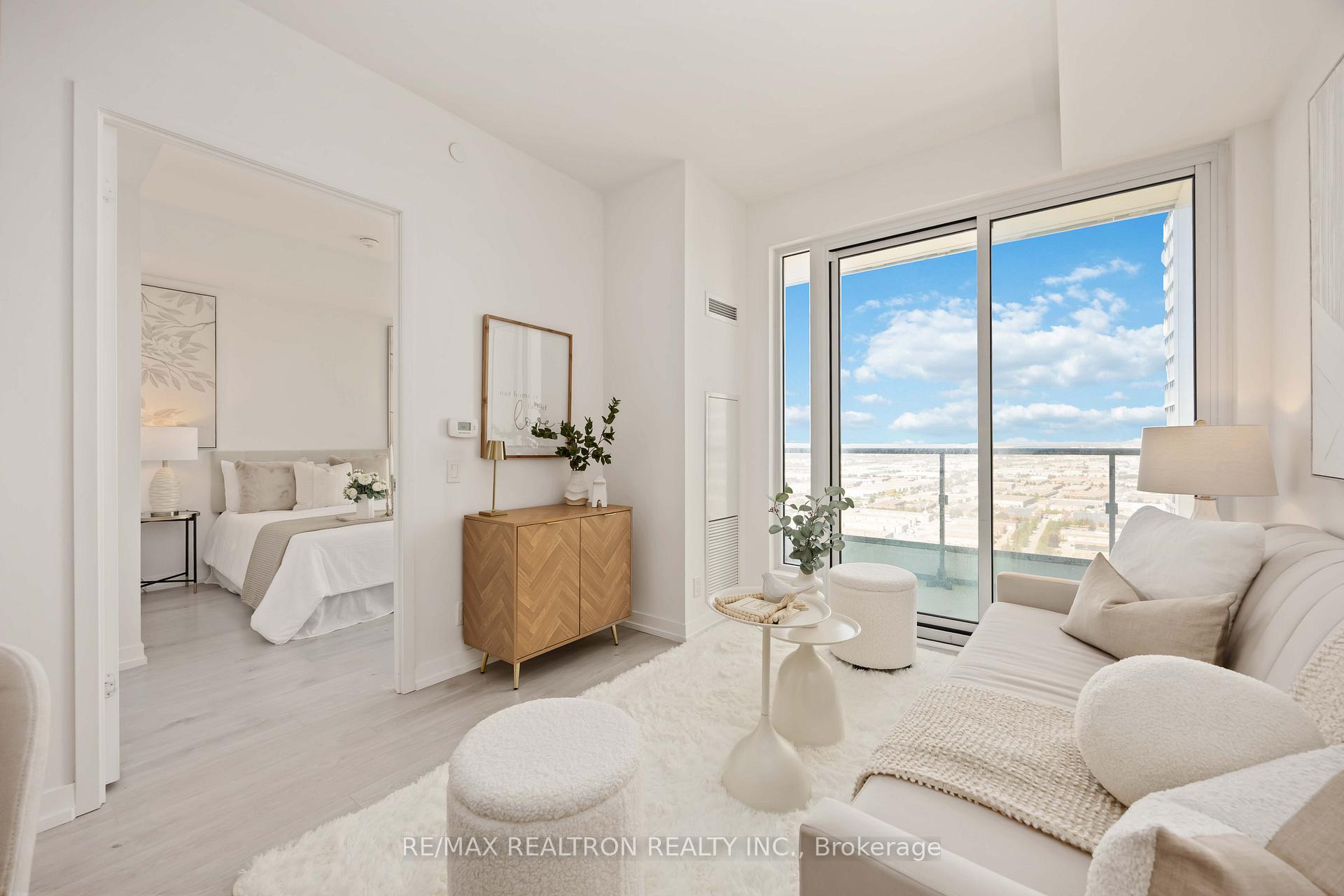 Photo 15 of Unit 3512, 5 Buttermill Avenue, Vaughan, Vaughan Corporate Centre — HOMEH