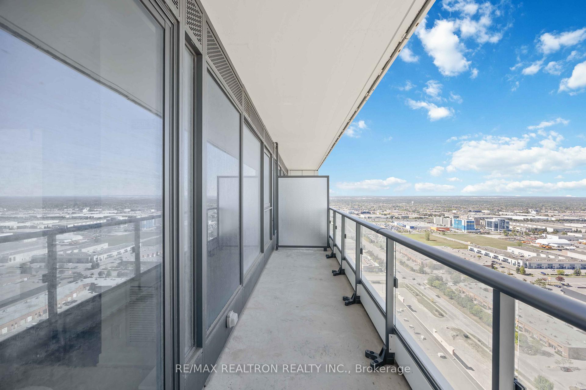 Photo 27 of Unit 3512, 5 Buttermill Avenue, Vaughan, Vaughan Corporate Centre — HOMEH