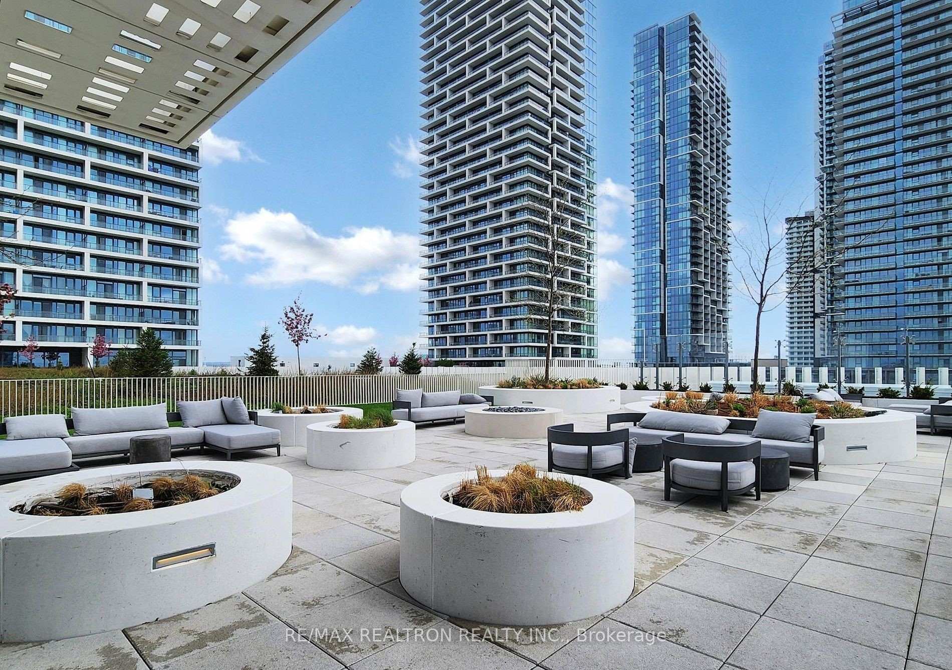 Photo 32 of Unit 3512, 5 Buttermill Avenue, Vaughan, Vaughan Corporate Centre — HOMEH