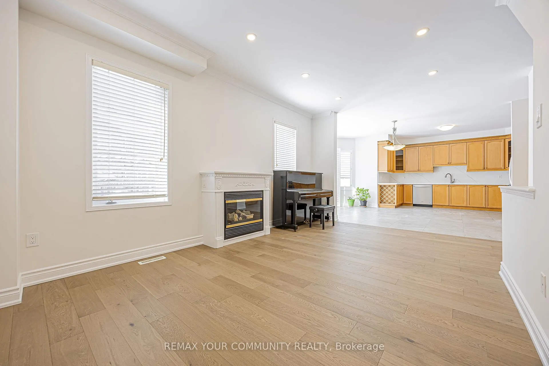Photo 9 of 188 Fred Mclaren Boulevard, Markham, Wismer — HOMEH