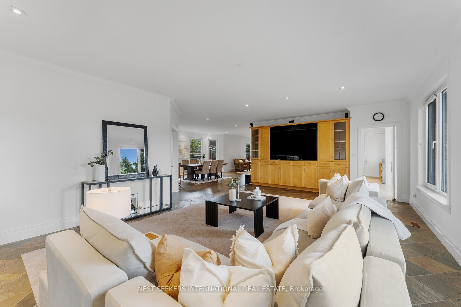 Photo 7 of 42 Witherspoon Way, King, Nobleton — HOMEH