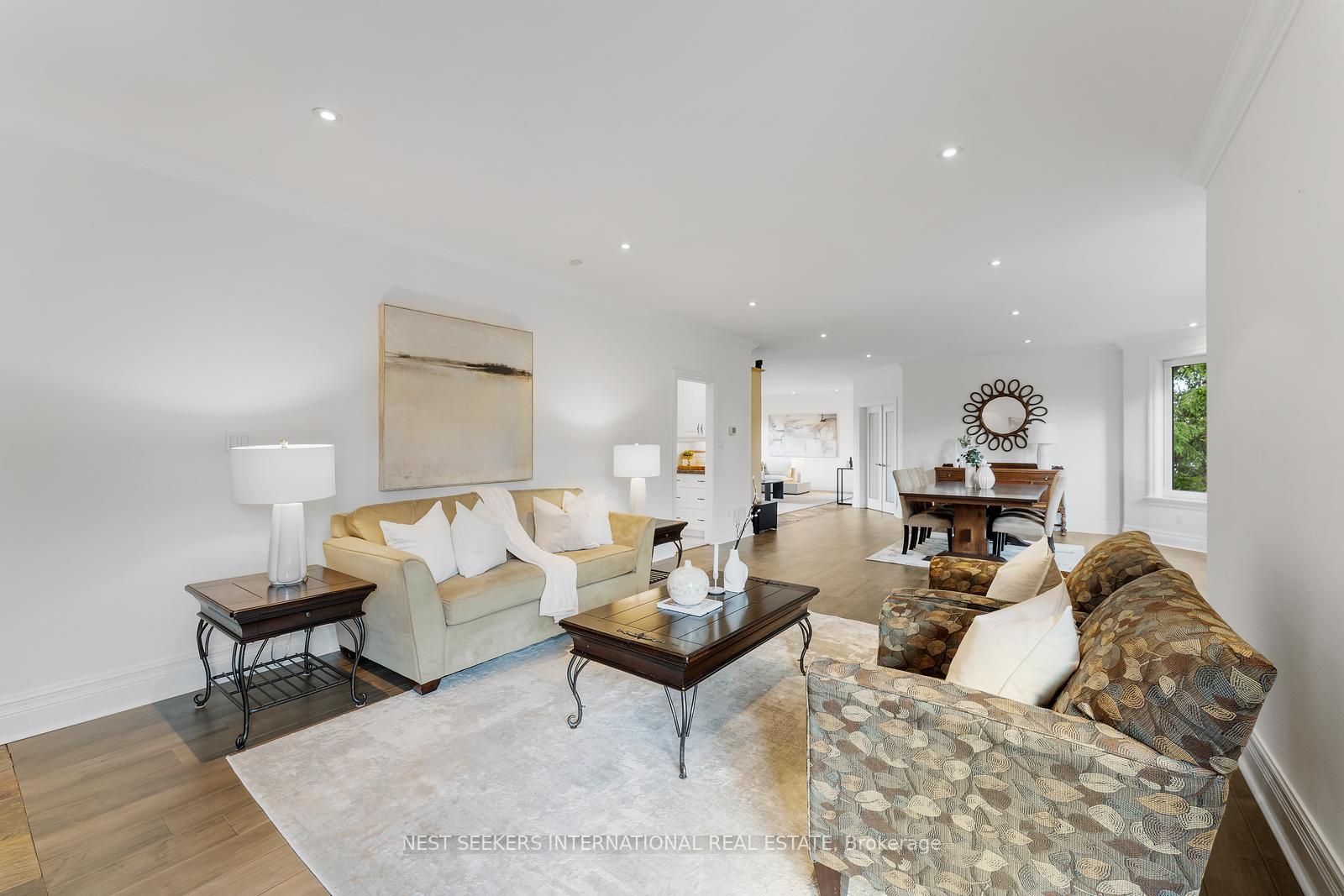 Photo 10 of 42 Witherspoon Way, King, Nobleton — HOMEH