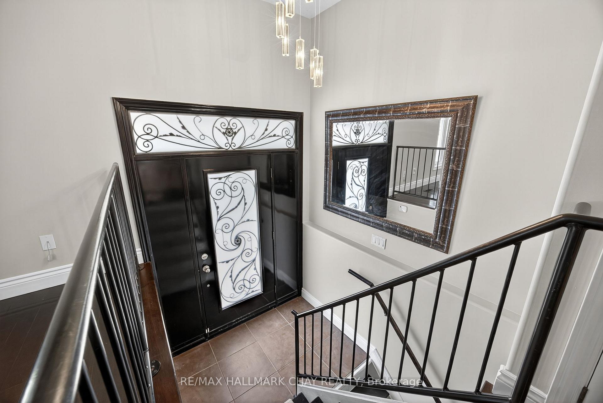 Photo 5 of 151 Berczy Street, Barrie, Codrington — HOMEH