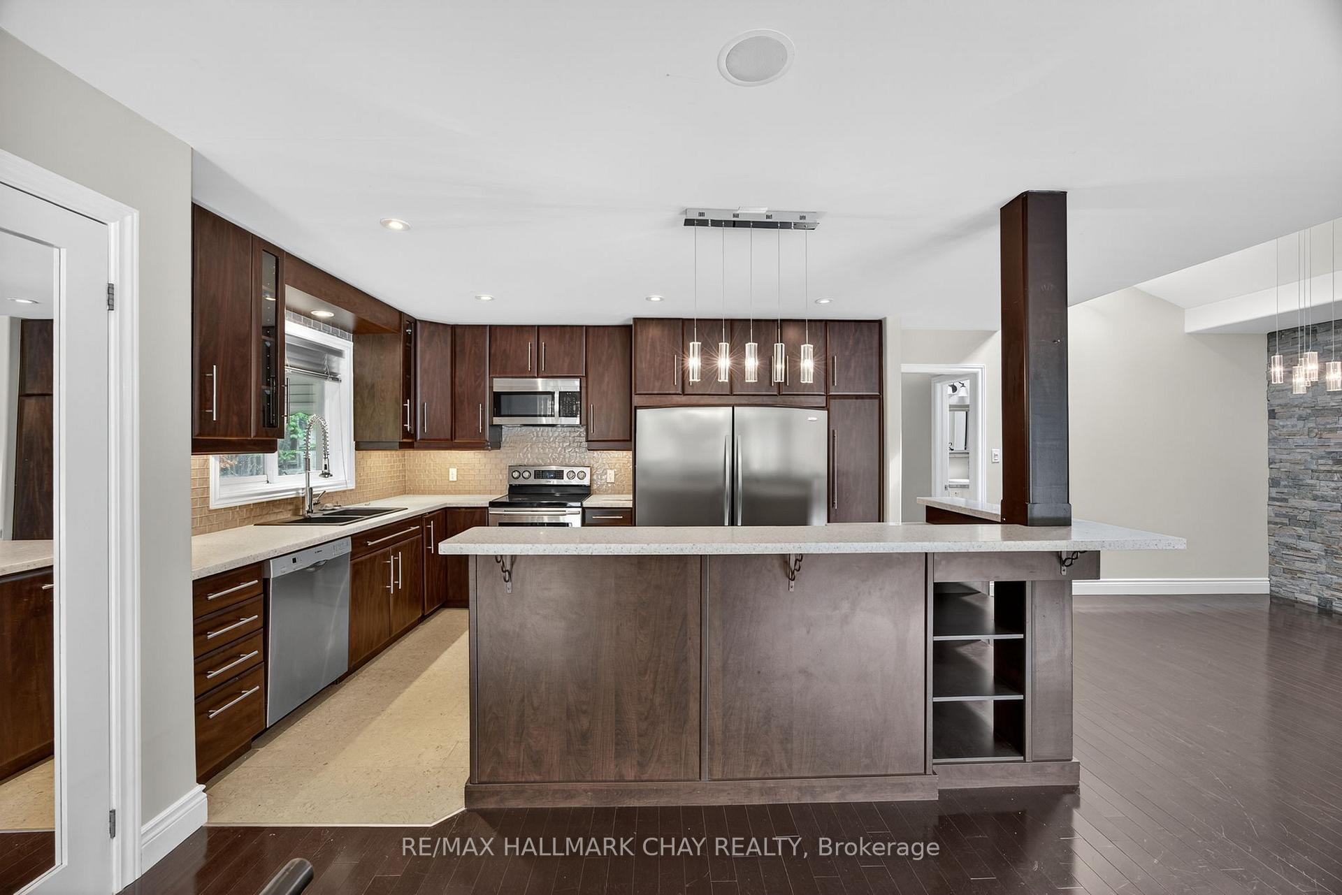 Photo 7 of 151 Berczy Street, Barrie, Codrington — HOMEH