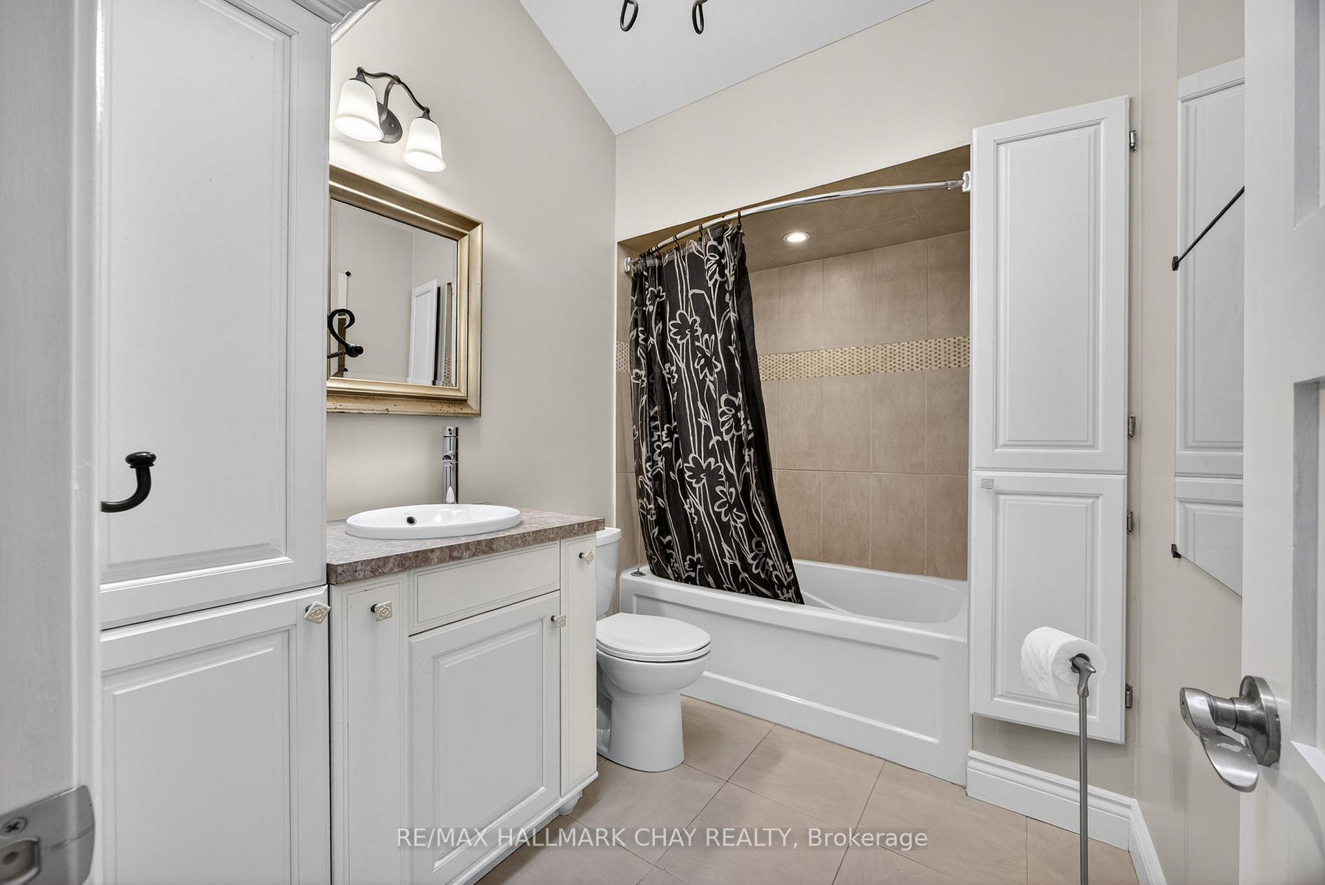 Photo 19 of 151 Berczy Street, Barrie, Codrington — HOMEH
