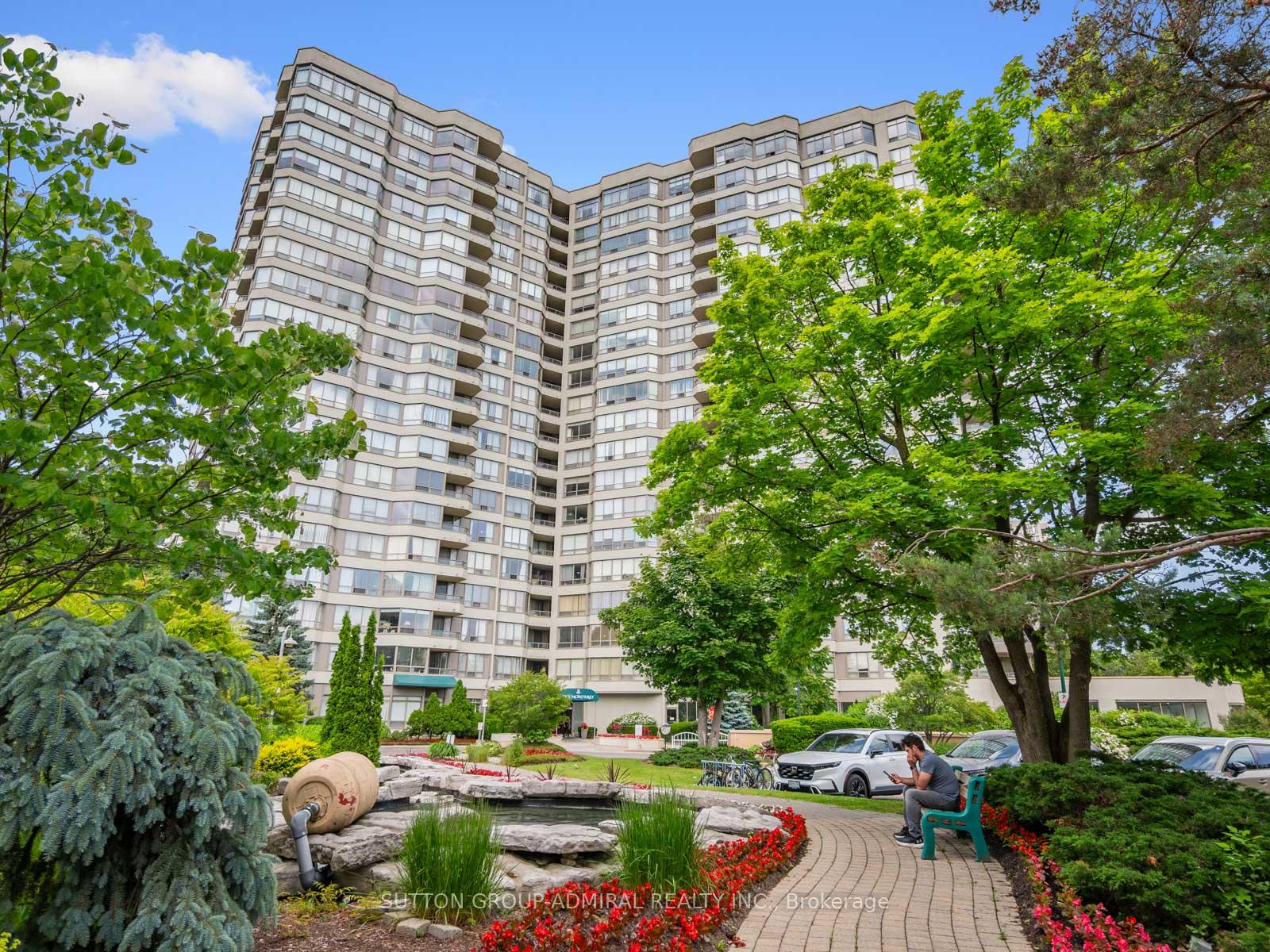 Front of Unit 1904, 175 Bamburgh Circle