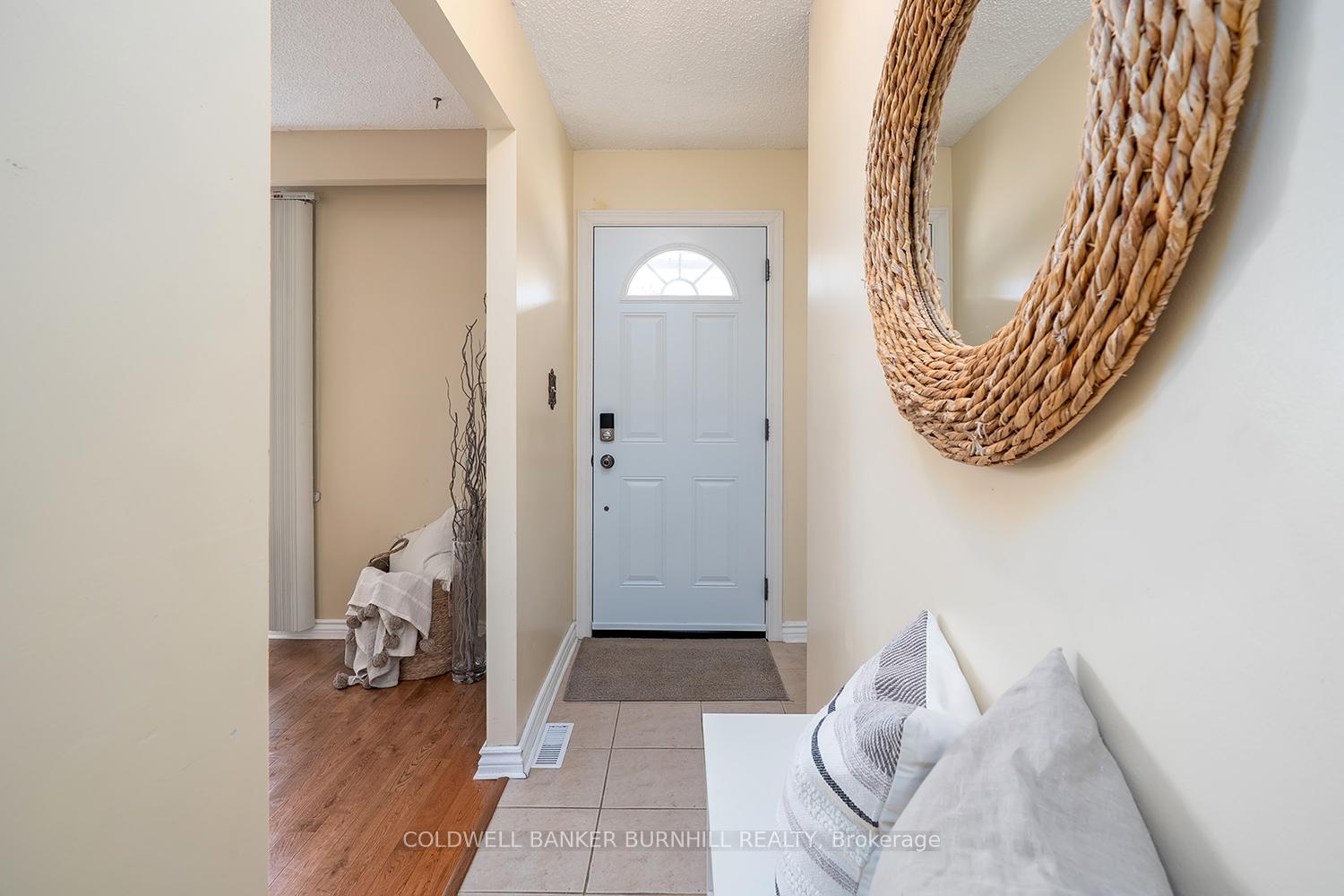 Photo 4 of 177 Lavina Crescent, Hamilton, Mountview — HOMEH