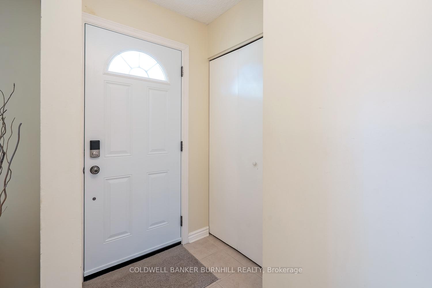Photo 5 of 177 Lavina Crescent, Hamilton, Mountview — HOMEH