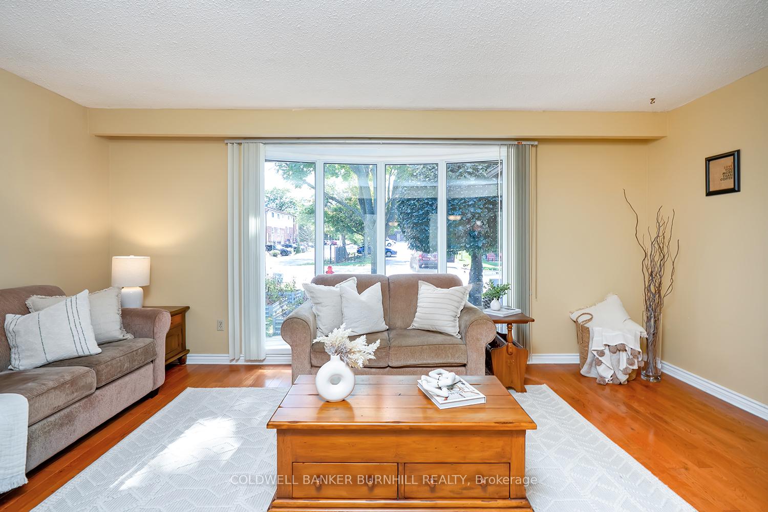 Photo 9 of 177 Lavina Crescent, Hamilton, Mountview — HOMEH