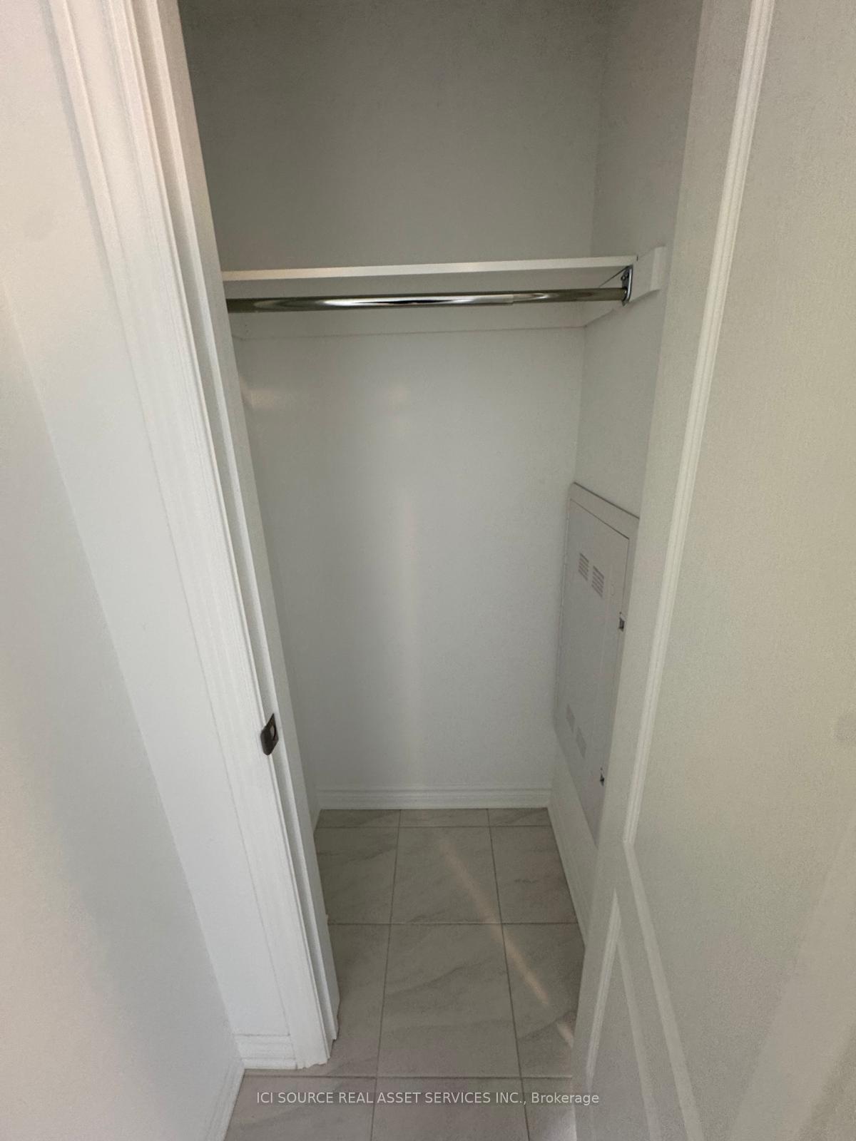 Photo 18 of Unit 203, 439 Dougall Avenue, Caledon, Rural Caledon — HOMEH